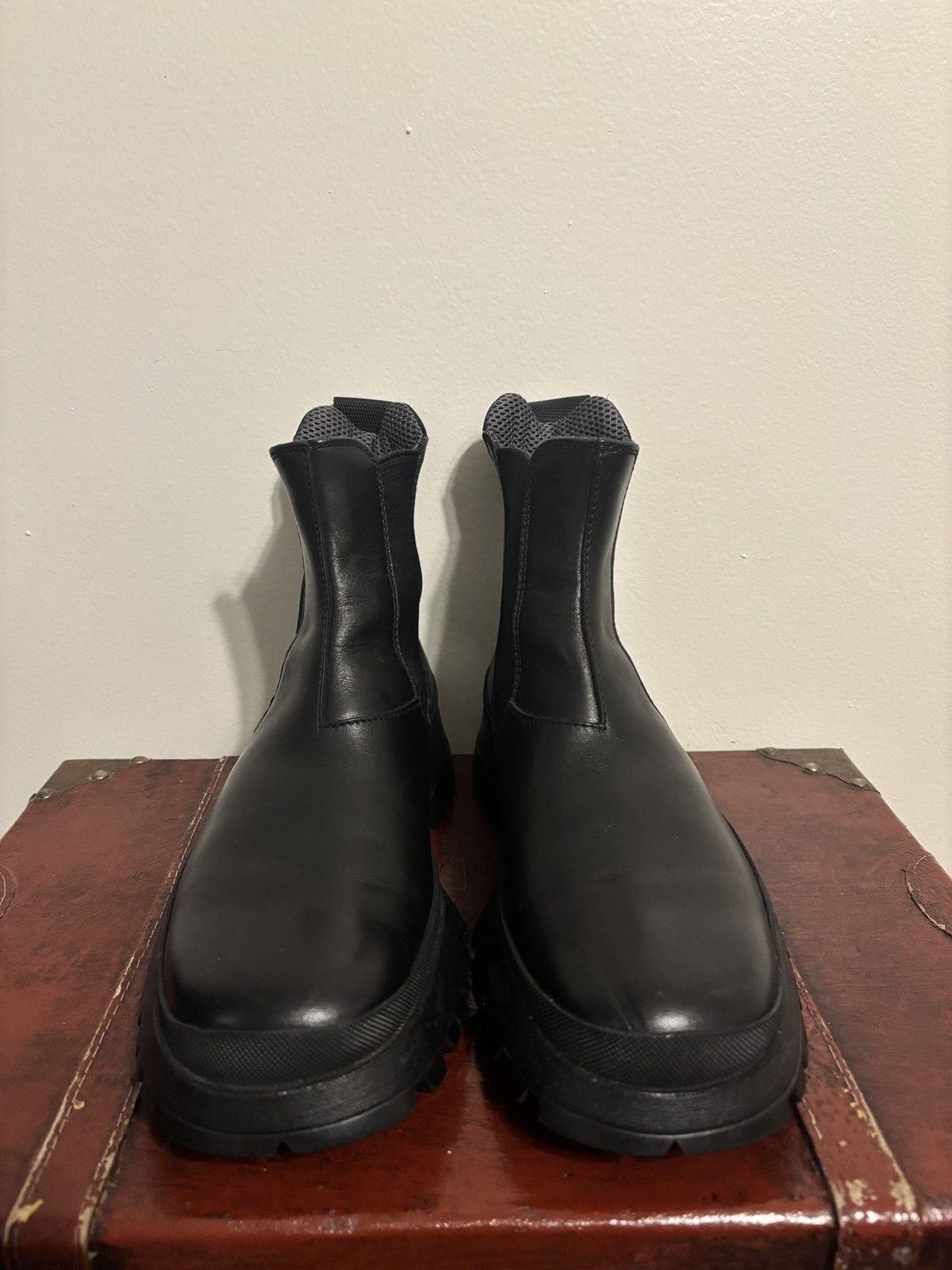 Prada Prada Brixxen Chelsea Boots Rubber Chunky Sole Size US 7.5 / EU 40-41 - 4 Thumbnail