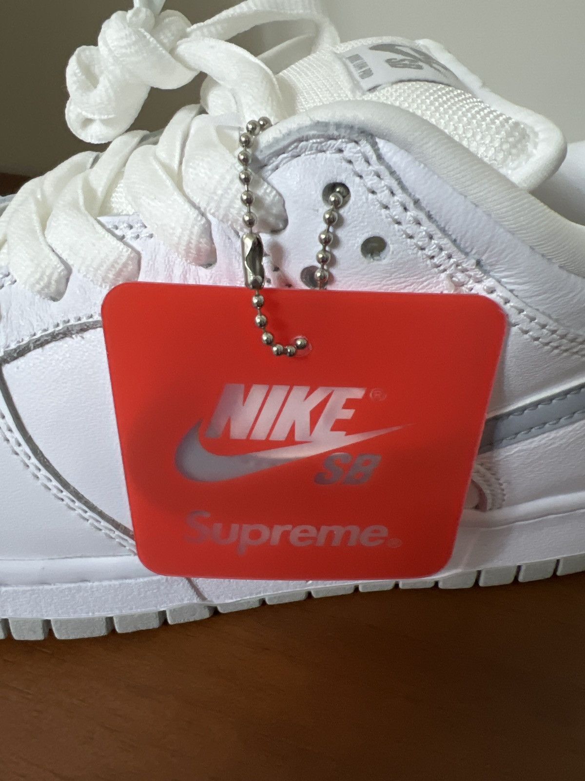 Nike Supreme nike SB dunk low 94 white metallic silver Size US 9 / EU 42 - 12 Thumbnail
