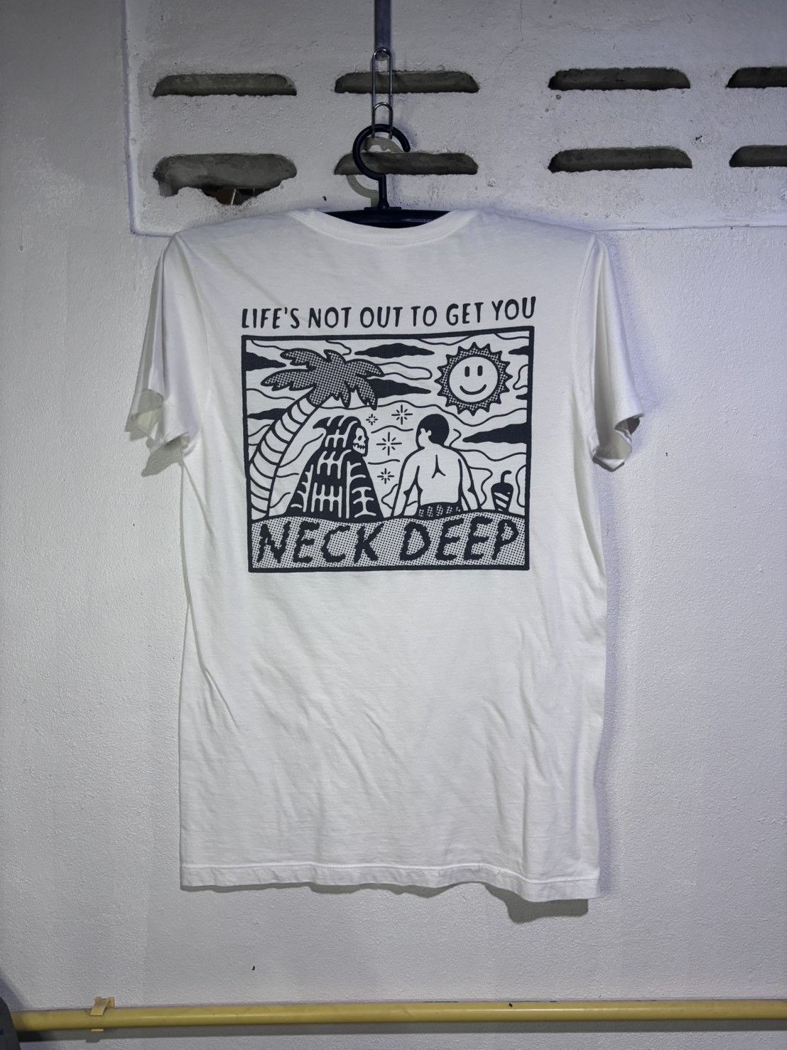 Band Tees Neck Deep Size US S / EU 44-46 / 1 - 4 Thumbnail