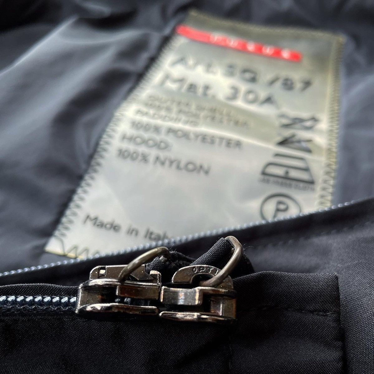 Prada Prada Sport AW01 Insulated Goretex Jacket with Nylon Pocket Size US M / EU 48-50 / 2 - 10 Thumbnail