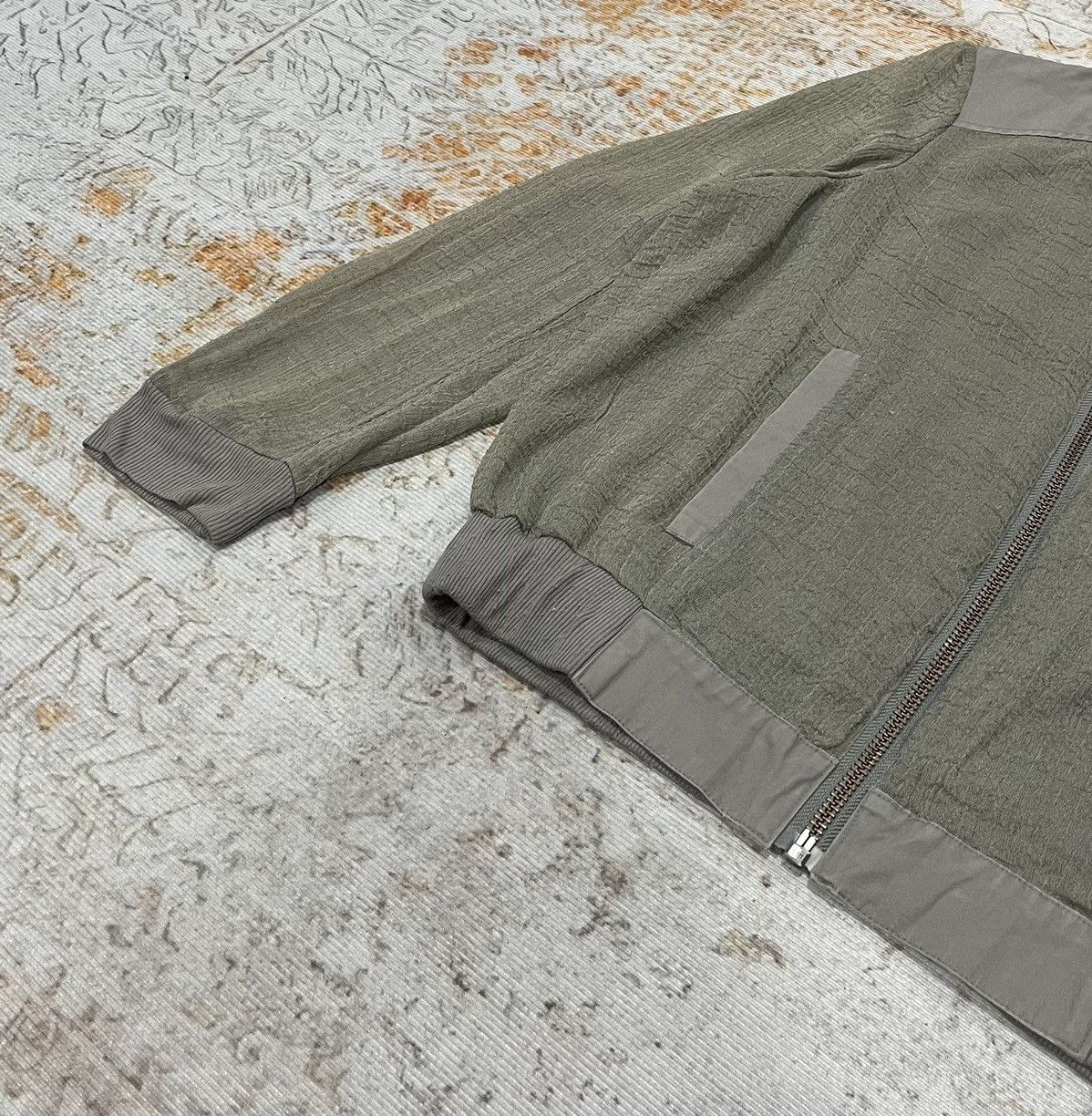 Helmut Lang 🛎️Need gone🛎️ Helmut Lang Concrete Raw Grey Bomber Jacket Size US S / EU 44-46 / 1 - 5 Thumbnail