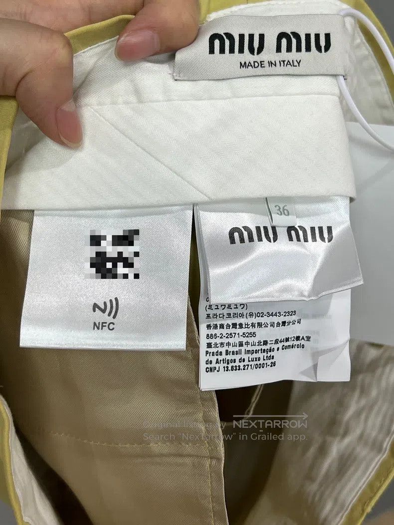 Miu Miu Miu Miu 36 Slogan shorts Size 25" / US 0 / IT 36 - 4 Thumbnail