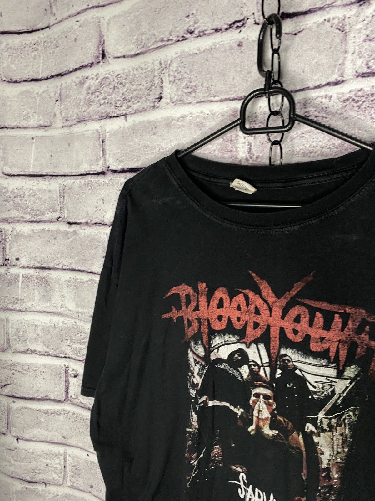 Band Tees Men's Vintage T-Shirt Blood Youth Starve Big Logo Y2K Tee Size US XXL / EU 58 / 5 - 3 Thumbnail