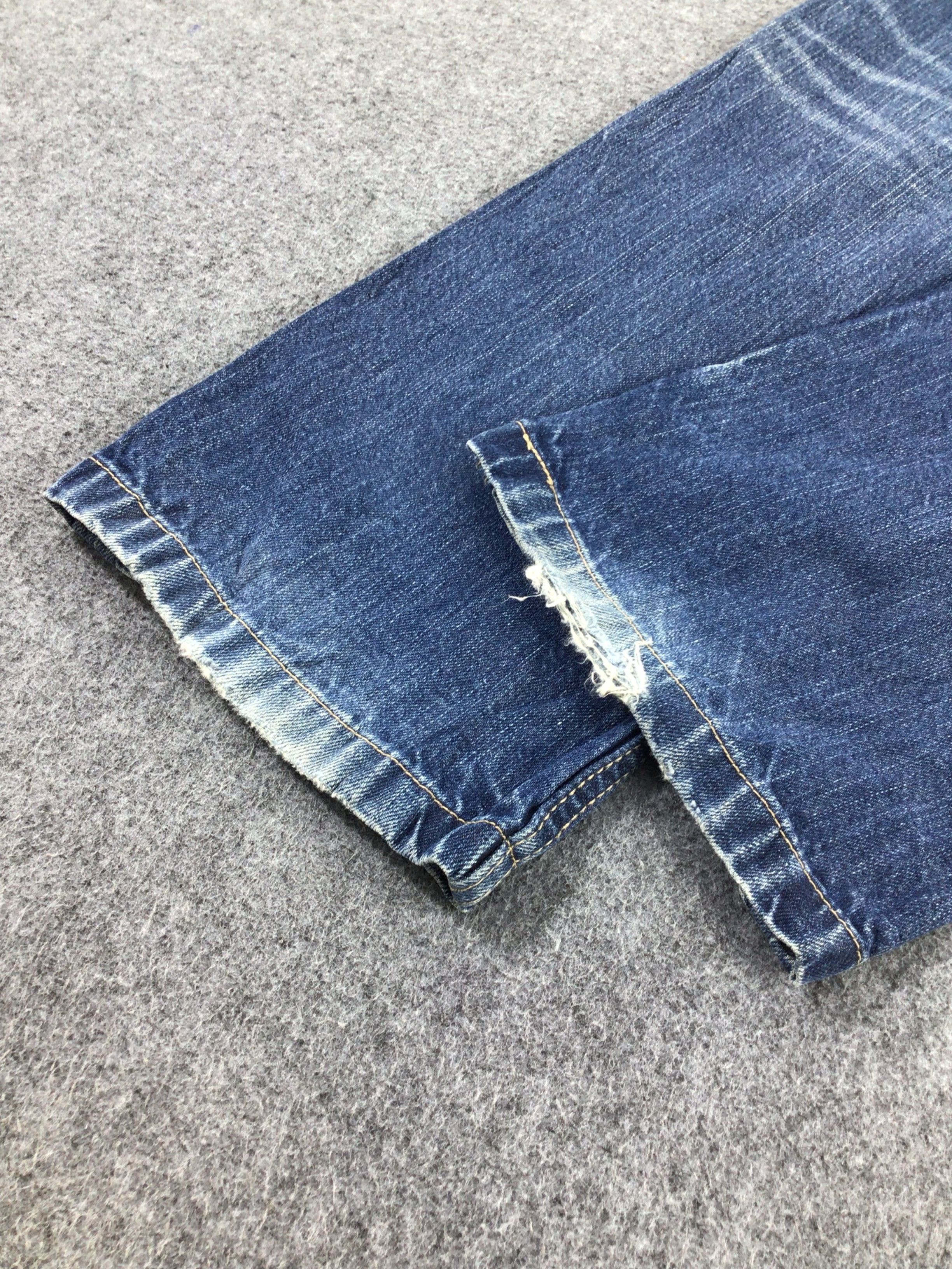 Levi's Vintage Levi's 514 Jeans Faded Blue Denim KJ241 Size US 34 / EU 50 - 6 Thumbnail