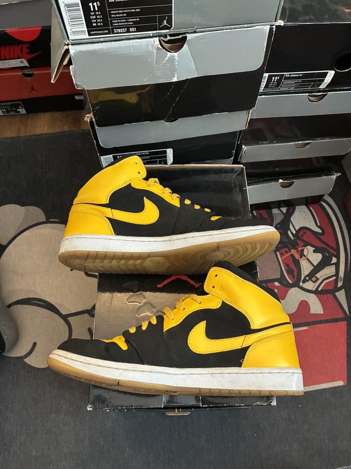 Jordan Brand Jordan 1 Mid BMP New Love Size US 11.5 / EU 44-45 - 3 Thumbnail