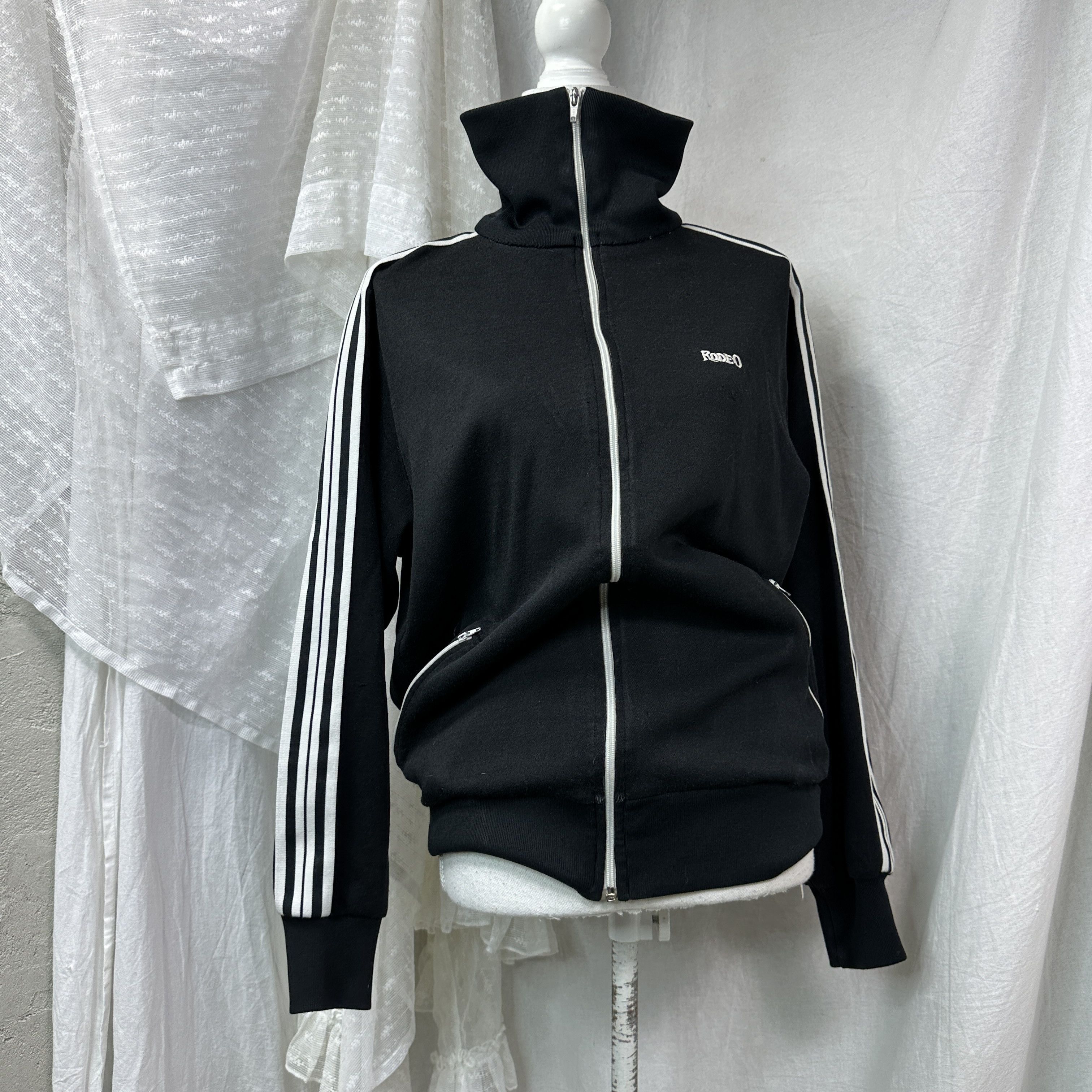 Vintage Vintage Streetwear Sporty Skater Tracksuit Y2K Size US L / EU 52-54 / 3 - 6 Thumbnail