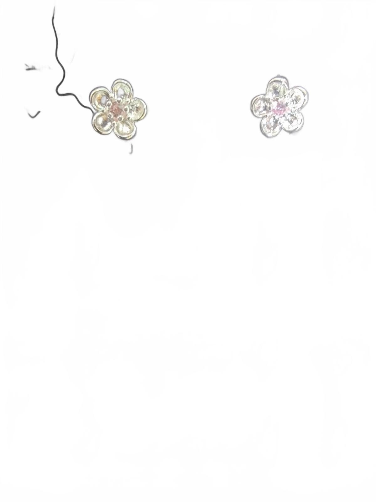 The Unbranded Brand Sparkling Flower Stud Earrings - Grab Yours Now! Size ONE SIZE - 5 Thumbnail