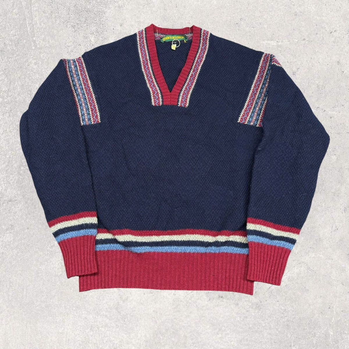 Daniel Hechter × Vintage 1980s Vintage V Neck Sweater Size S / US 4 / IT 40 - 1 Thumbnail