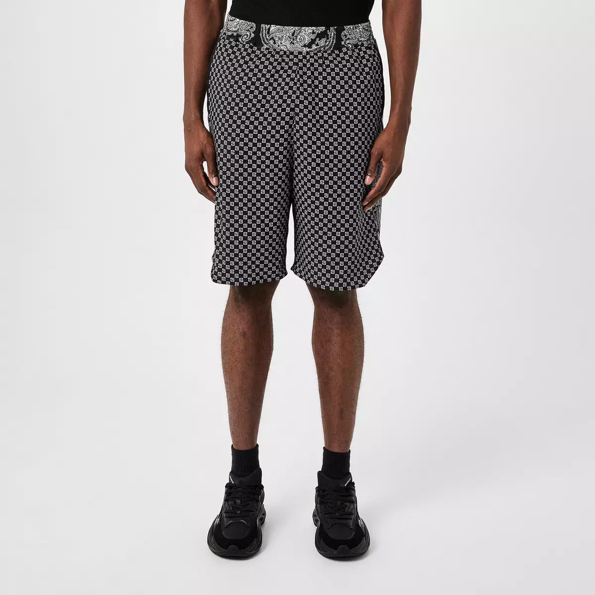 Balmain o1g2r1mq0426 Straight-Leg Monogrammed Poplin Shorts Size US 34 / EU 50 - 2 Thumbnail