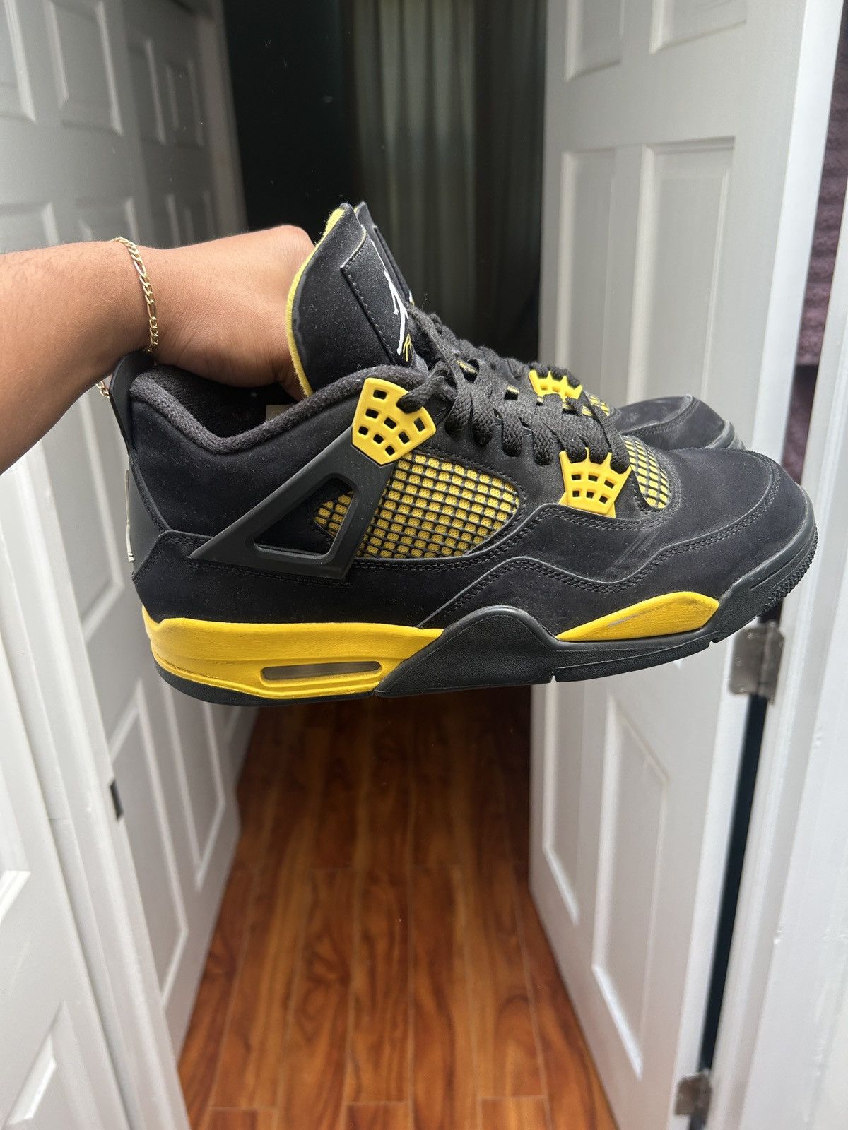 Jordan Brand Jordan 4 Thunders Size US 10 / EU 43 - 2 Thumbnail
