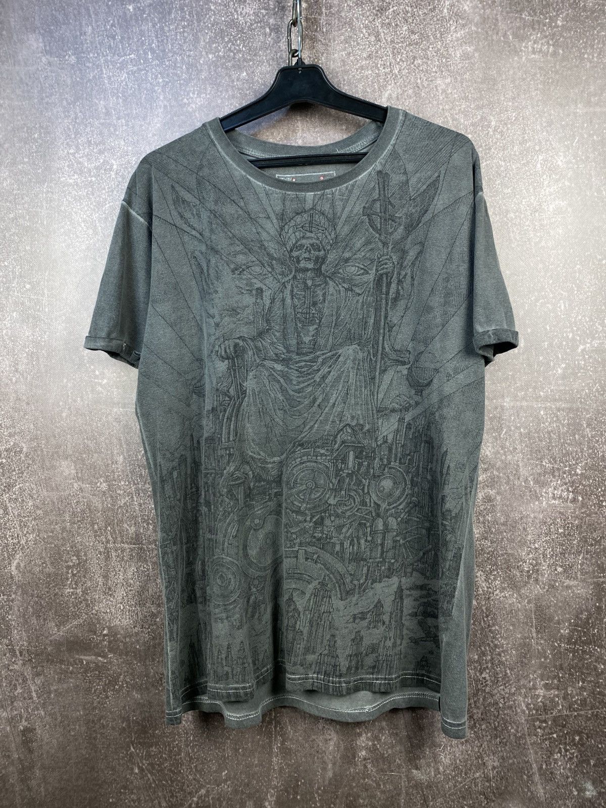 Band Tees Vintage EMP GRAFFITI RAP GHOST T SHIRT DISTRESSED Size US L / EU 52-54 / 3 - 1 Thumbnail