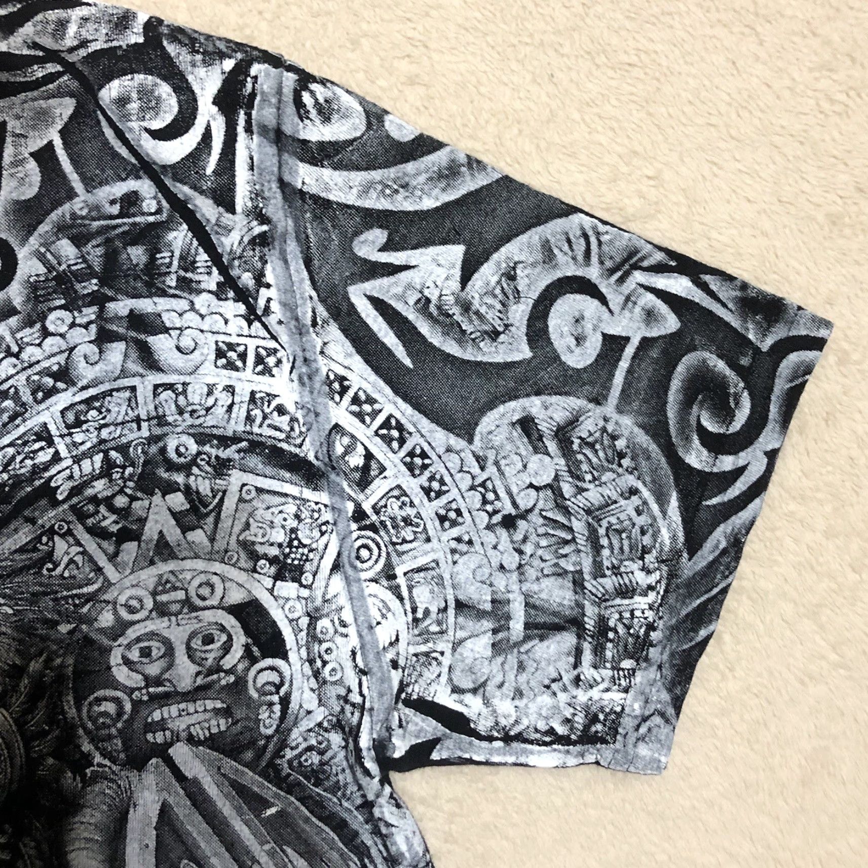 Vintage VINTAGE Aztec Warrior Cozumel Mexico All Over Print T-Shirt Mens Small Size US S / EU 44-46 / 1 - 5 Thumbnail