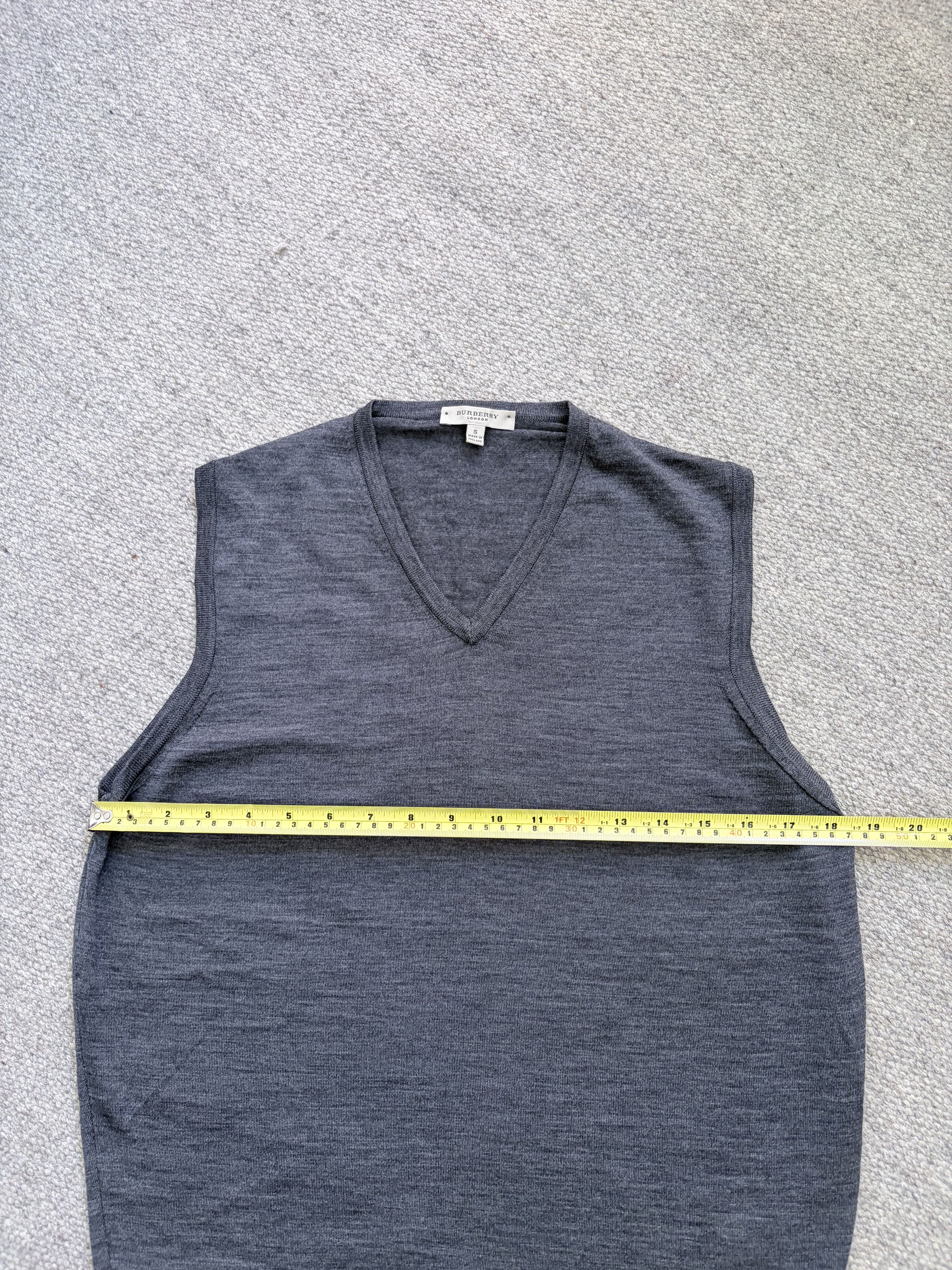 Burberry Burberry London Wool Knit Vest – Charcoal Grey / Size S Size US S / EU 44-46 / 1 - 4 Thumbnail