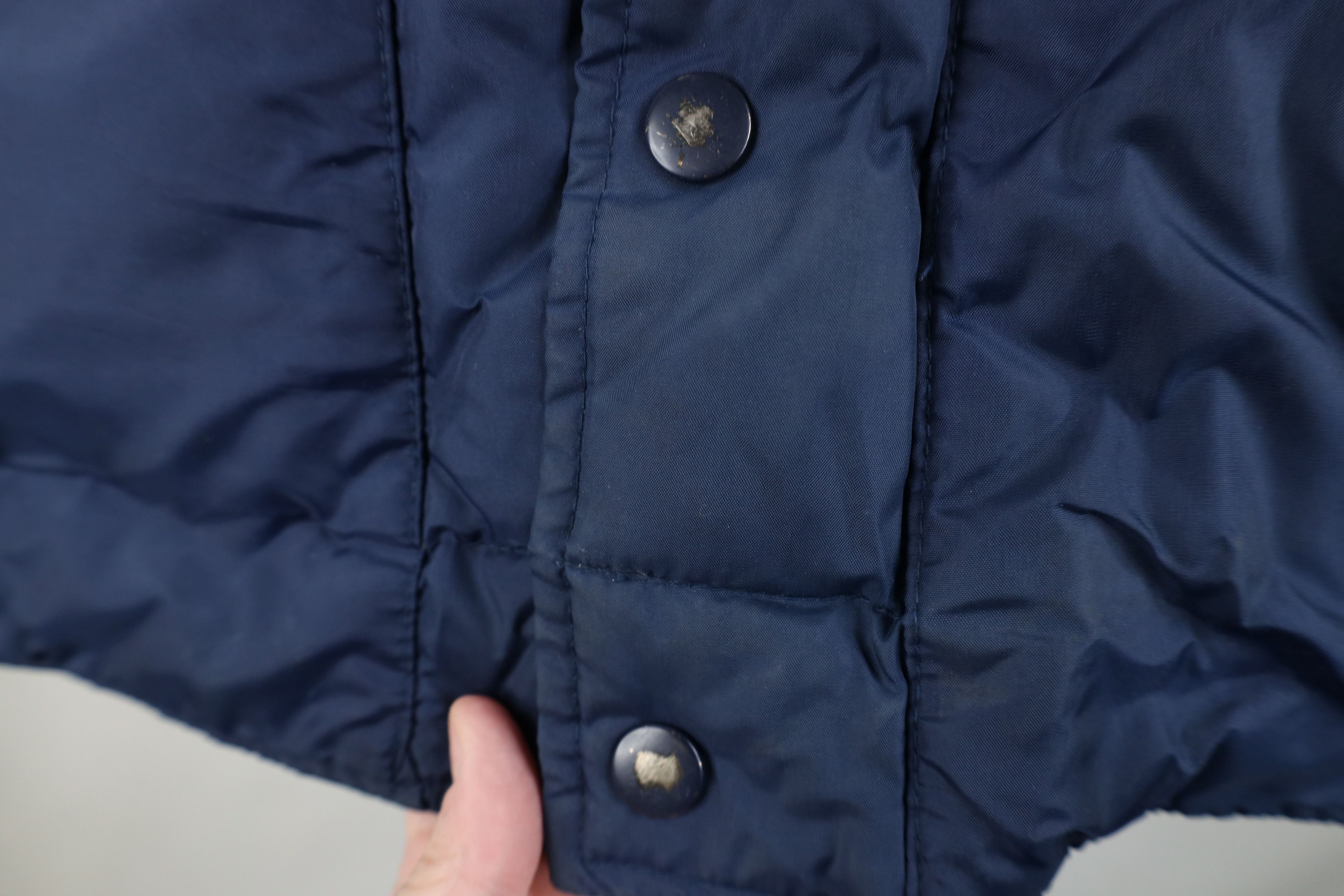 Vintage Vintage 90s Streetwear Down Puffer Vest Jacket Navy Blue Size US M / EU 48-50 / 2 - 6 Thumbnail