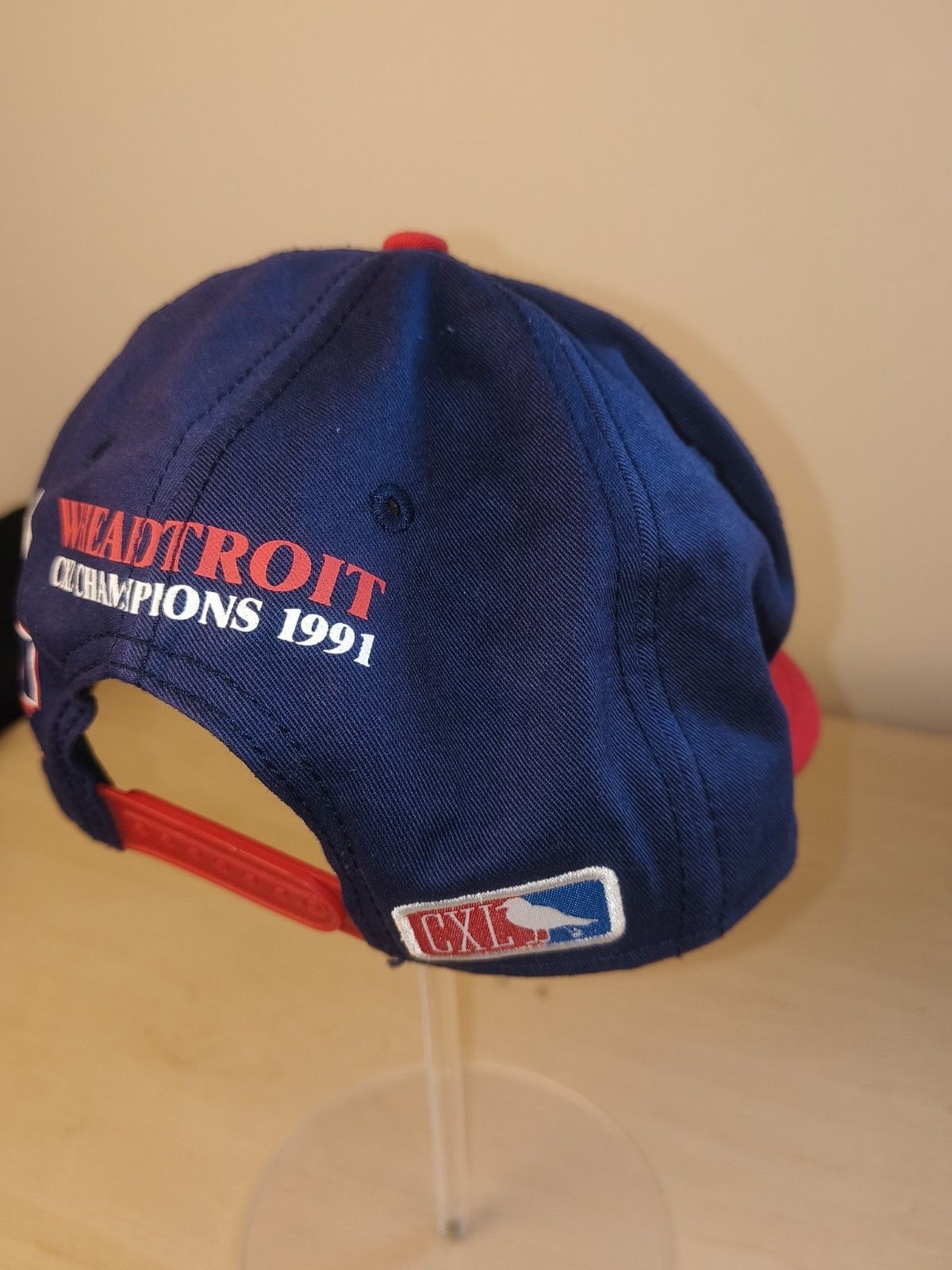Vintage Vintage Streetwear Navy/Red Character Patch Snapback Hat Size ONE SIZE - 3 Thumbnail