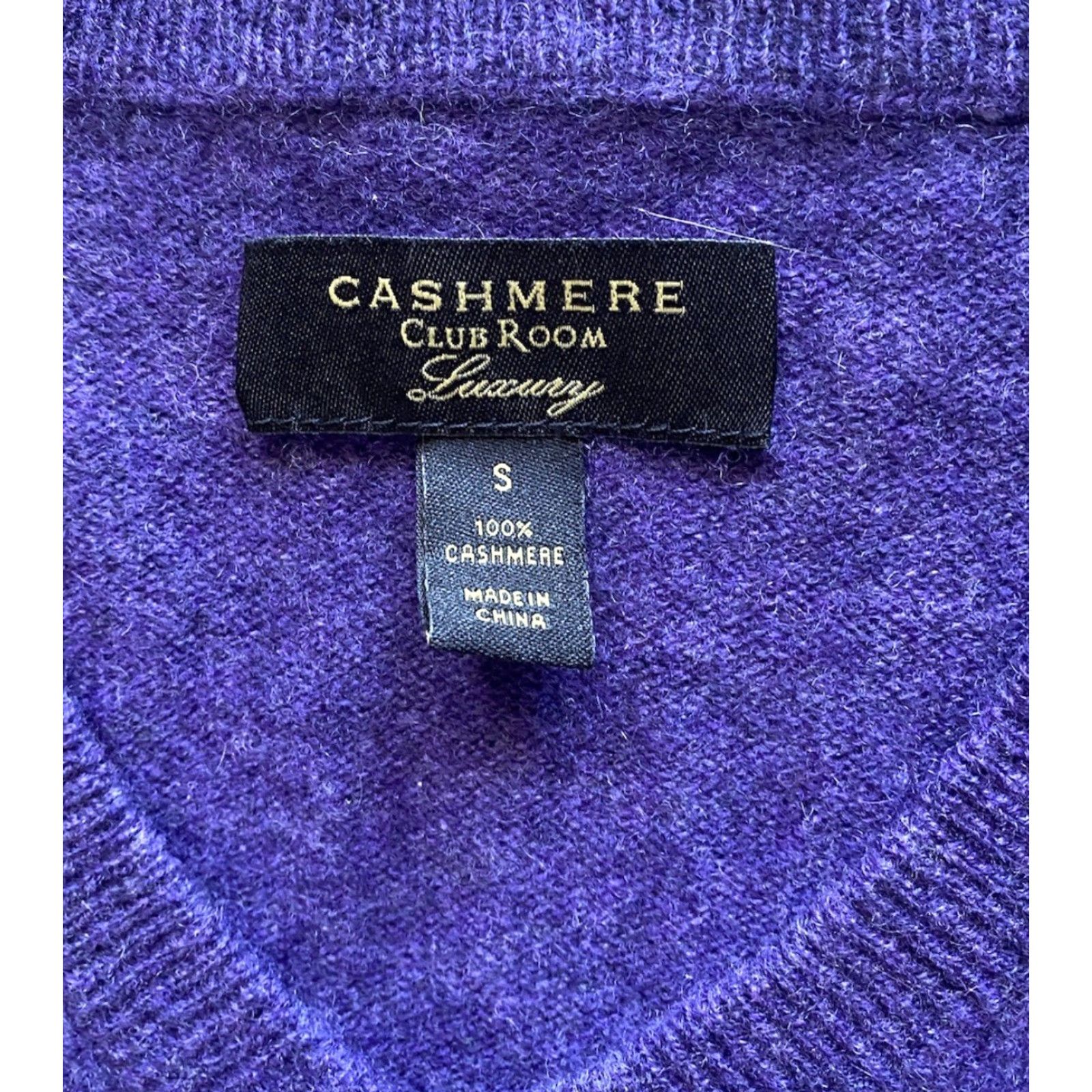 Club Room VINTAGE Club Room Luxury Shirt Womens Small 100% Cashmere Dark Purple Long Sleeve V-Neck Sweater Shirt Size S / US 4 / IT 40 - 2 Thumbnail