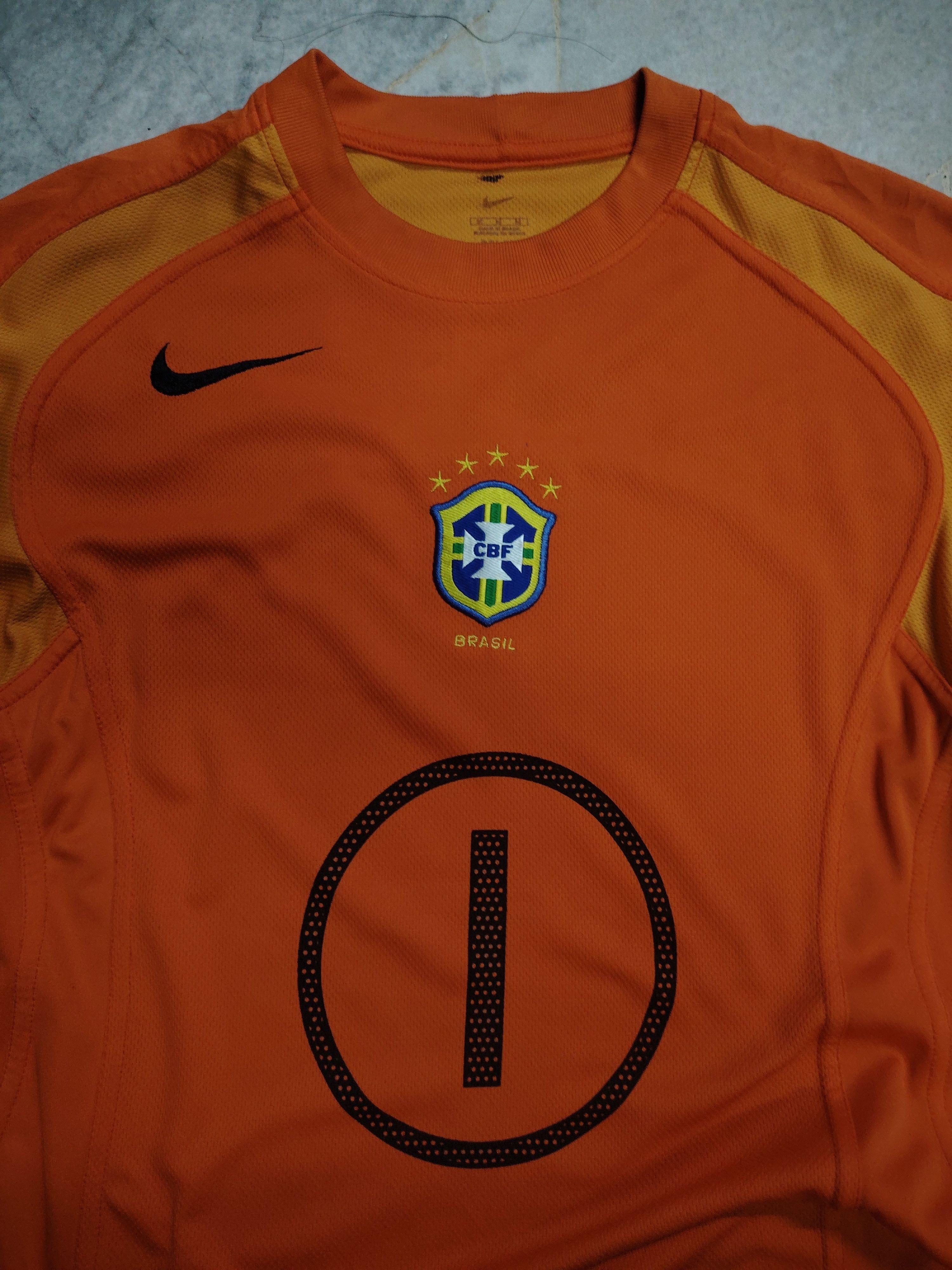 Nike × Vintage Vintage Brazil Goalkeeper jersey 2004 Size US M / EU 48-50 / 2 - 3 Thumbnail