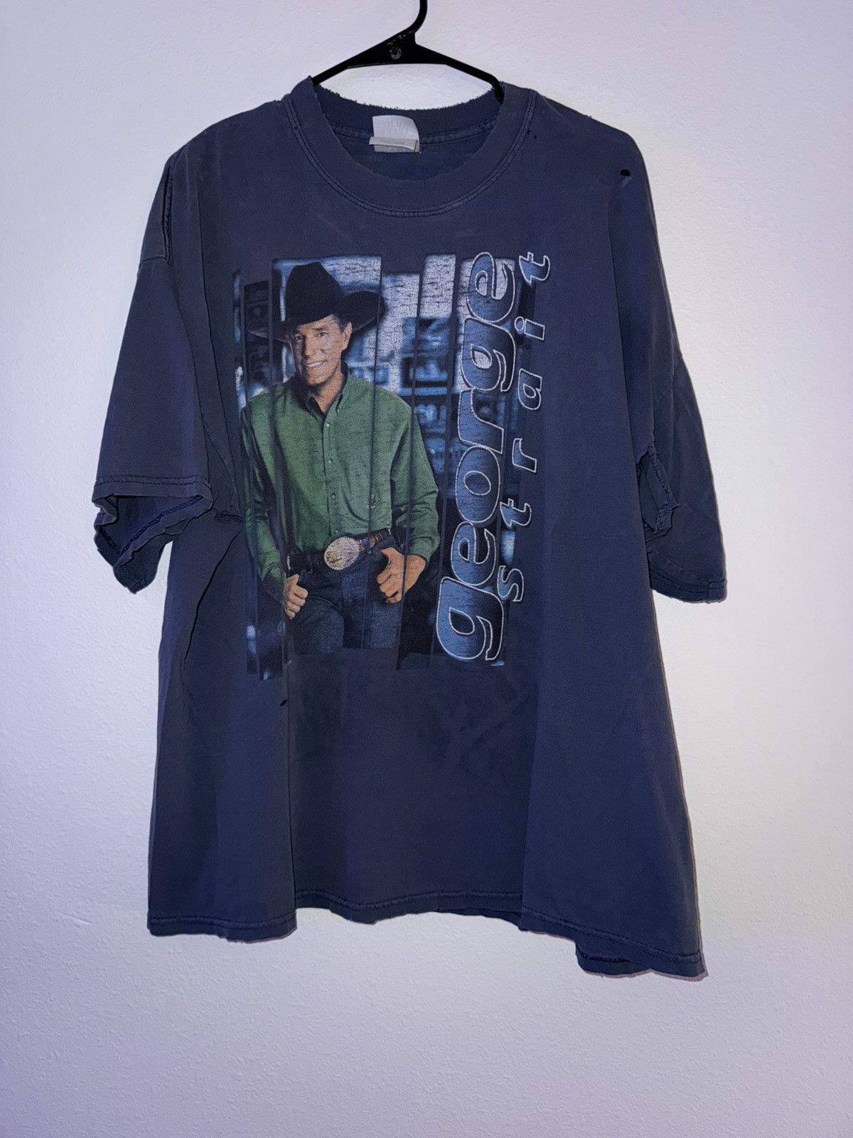 Band Tees Vintage Thrashed George Straight Tee Size US XL / EU 56 / 4 - 1 Thumbnail