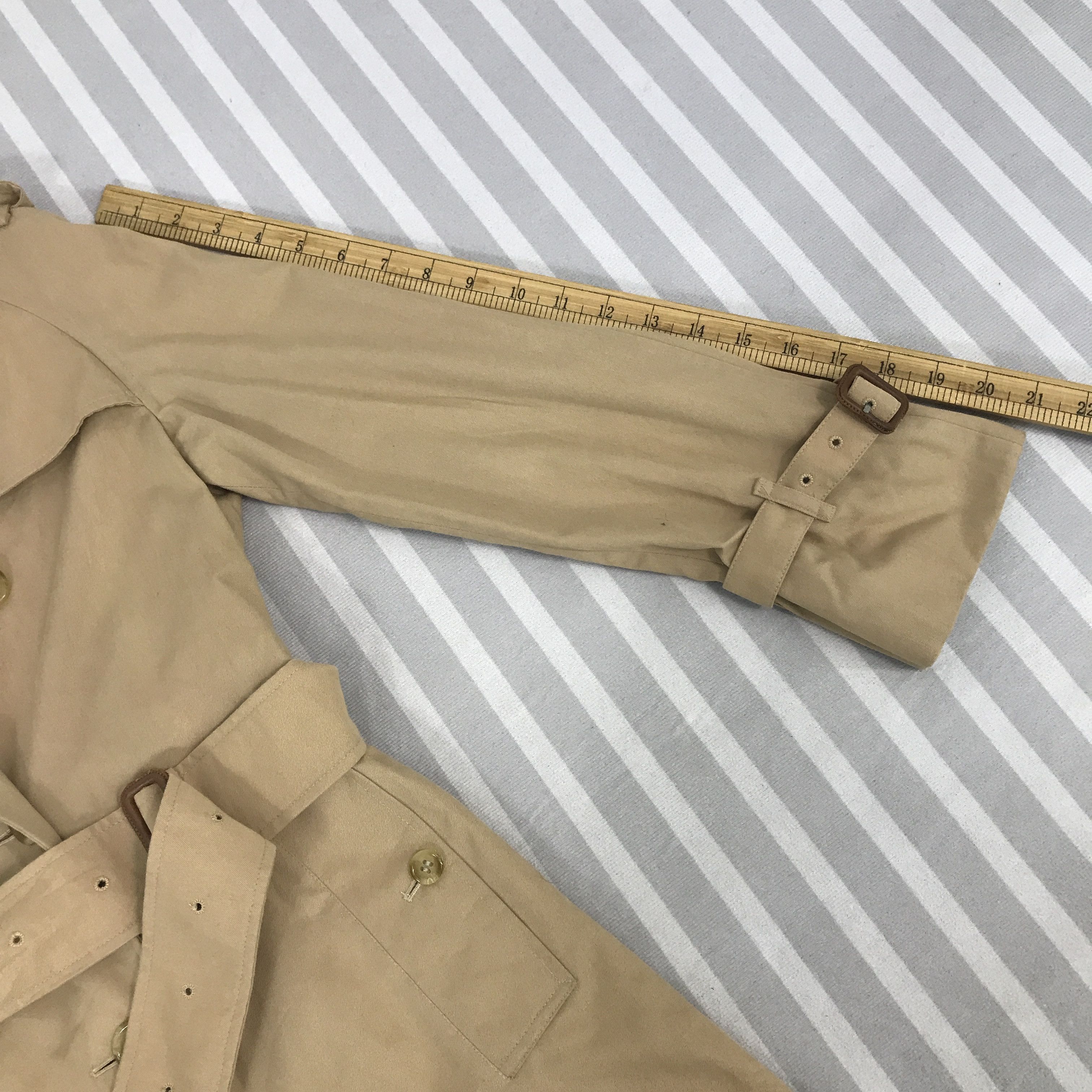 Burberry × Vintage Vintage Burberry bondage button parkas Jacket Size US M / EU 48-50 / 2 - 6 Thumbnail