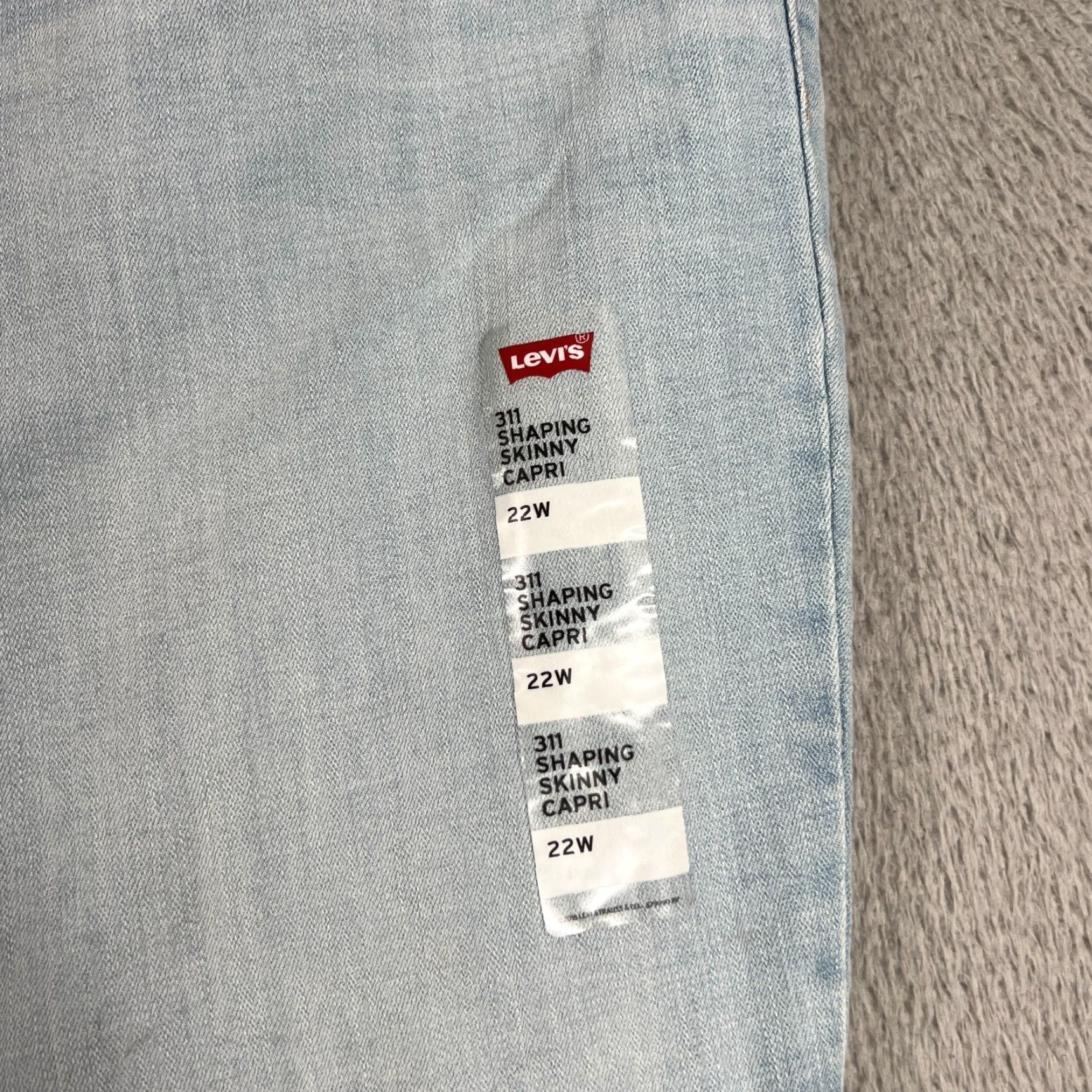Levi's Levi's Levi's 311 Shaping Skinny Capri Jeans Women 22W Plus Blue 22W Size 40" / US 18 - 2 Thumbnail