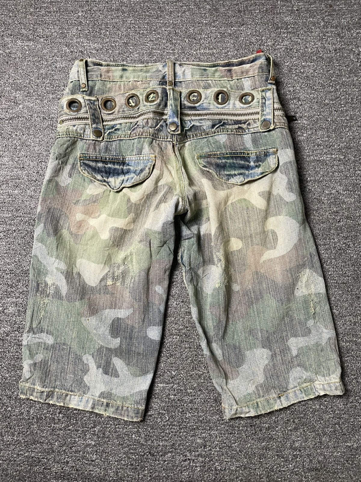 Japanese Brand × Vintage Vintage CRAZY LEOPARD Denim Shorts (95) Size US 28 / EU 44 - 16 Thumbnail