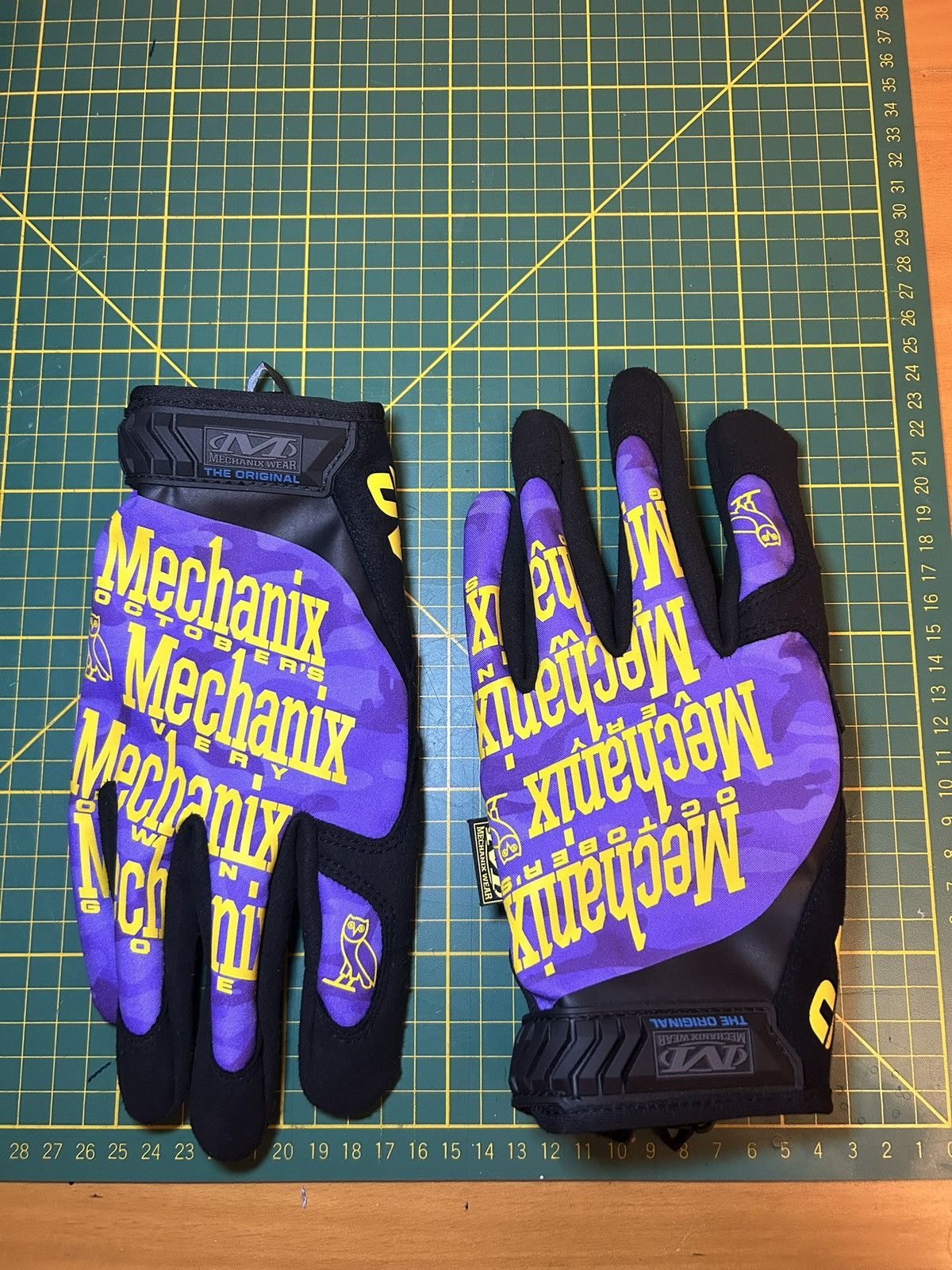 Bape × October's Very Own Bape x OVO Octobers Very Own x Mechanix work gloves Size ONE SIZE - 1 Thumbnail