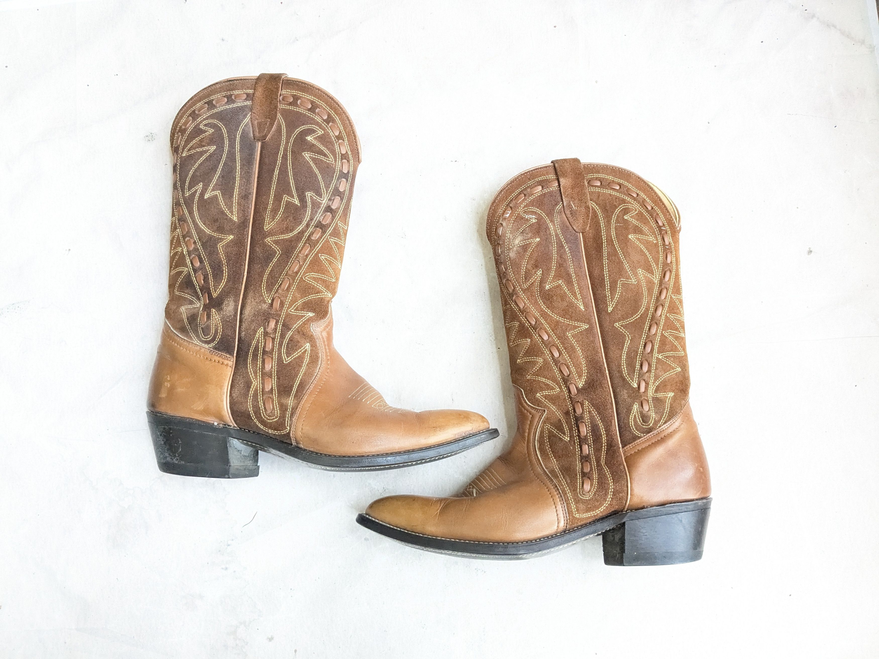 Genuine Leather Vintage Cowboy Boots Brown Leather Suede 9.5 USA Size US 9.5 / EU 42-43 - 1 Thumbnail