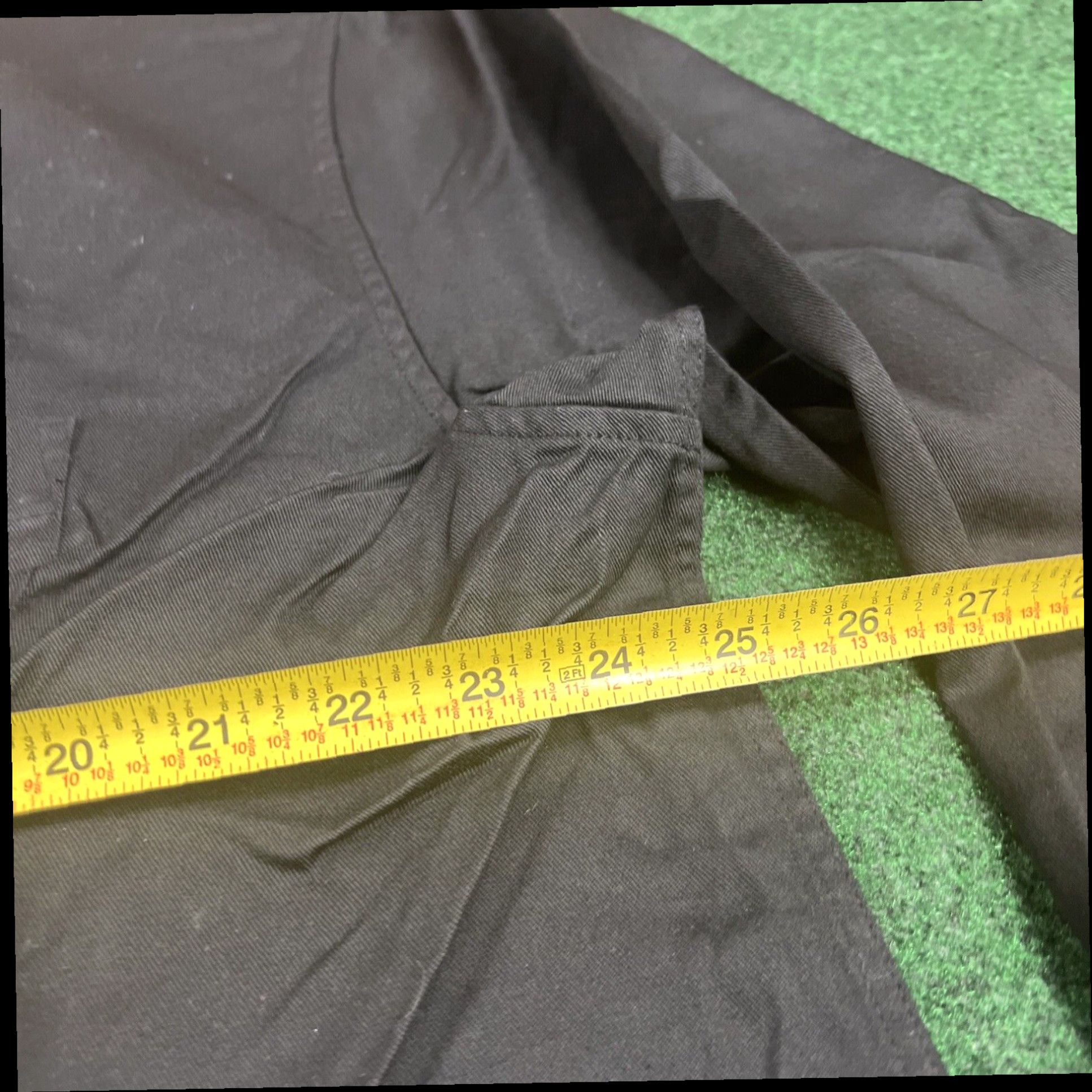 Arrow ARROW Stain FREE Men's Shirt Size XL Solid Black Front Pocket Long Sleeve New Size US XL / EU 56 / 4 - 6 Thumbnail