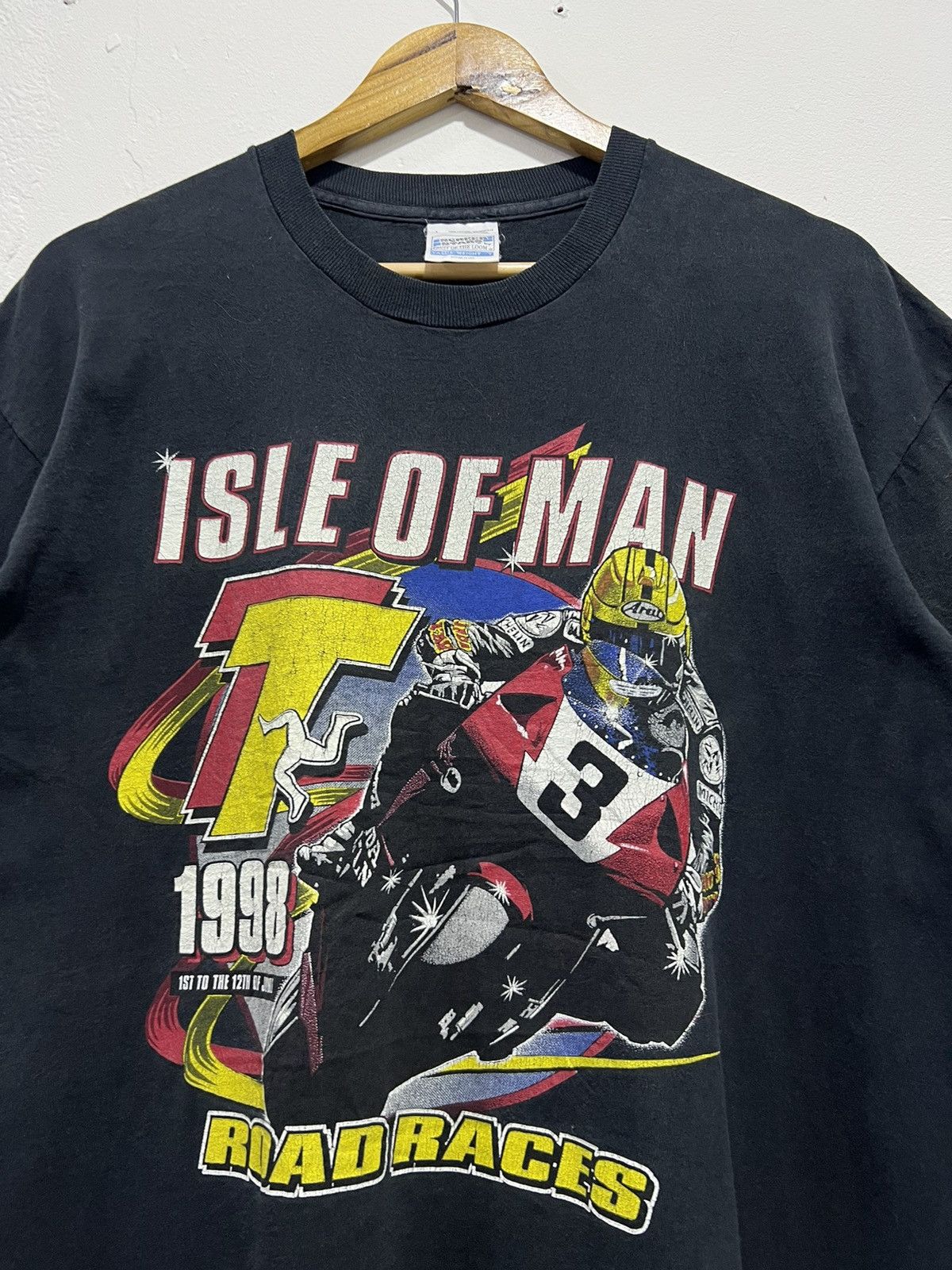 Vintage Vintage 1998’ MotoGP Isle Of Man Road Races Tshirt Size US L / EU 52-54 / 3 - 2 Thumbnail