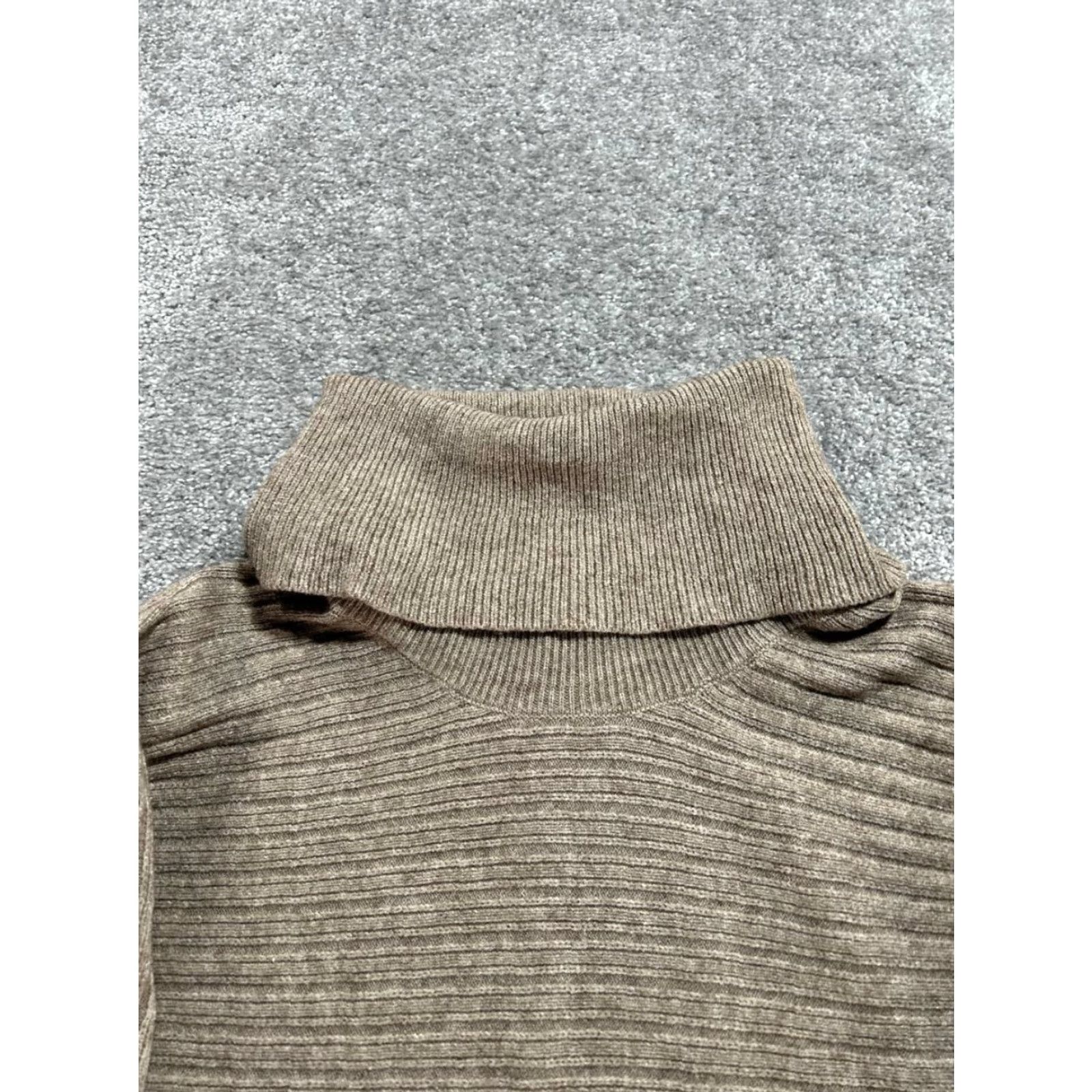 Anthropologie VINTAGE Anthropologie By Month Sweater Womens XXS Brown Ribbed Turtle Neck High Low Hem Size XXS / US 00 / IT 34 - 3 Thumbnail