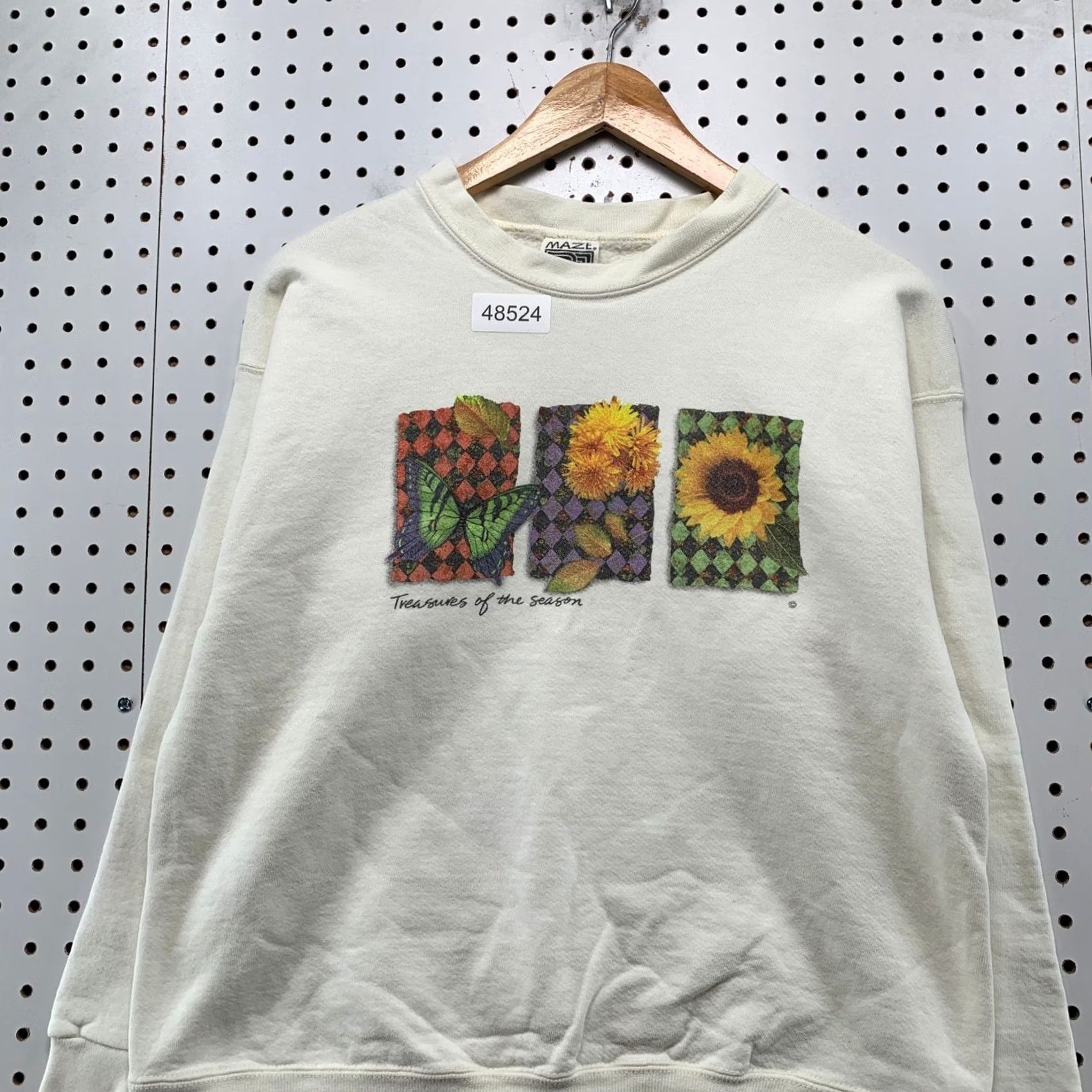 Vintage VINTAGE Maze Sweatshirt Womens Medium Cream 90s Sunflwer Butterfly Treasures Size M / US 6-8 / IT 42-44 - 5 Thumbnail
