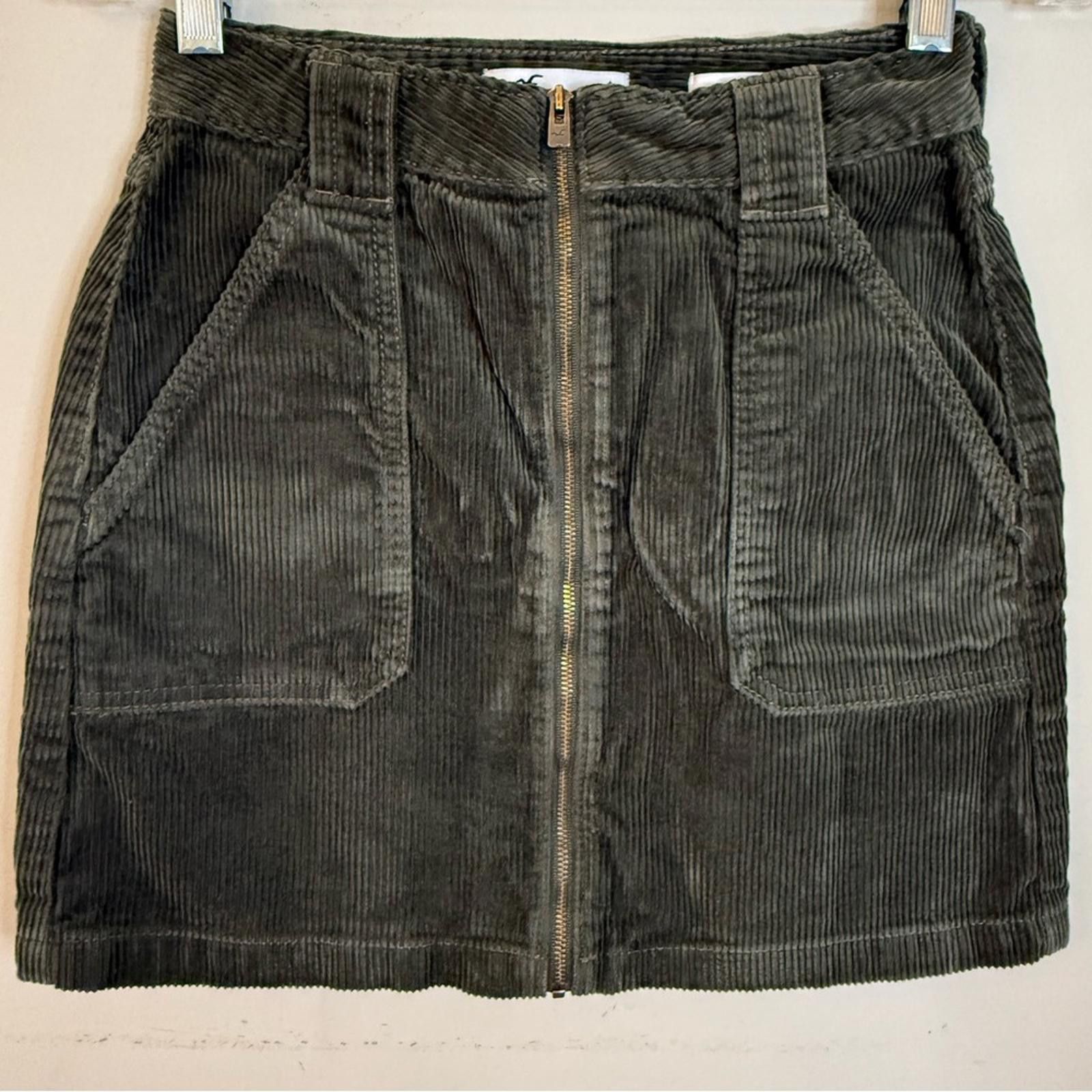 Other Hollister forest green corduroy mini skirt high rise SZ 1 Size 30" / US 8 / IT 44 - 1 Thumbnail