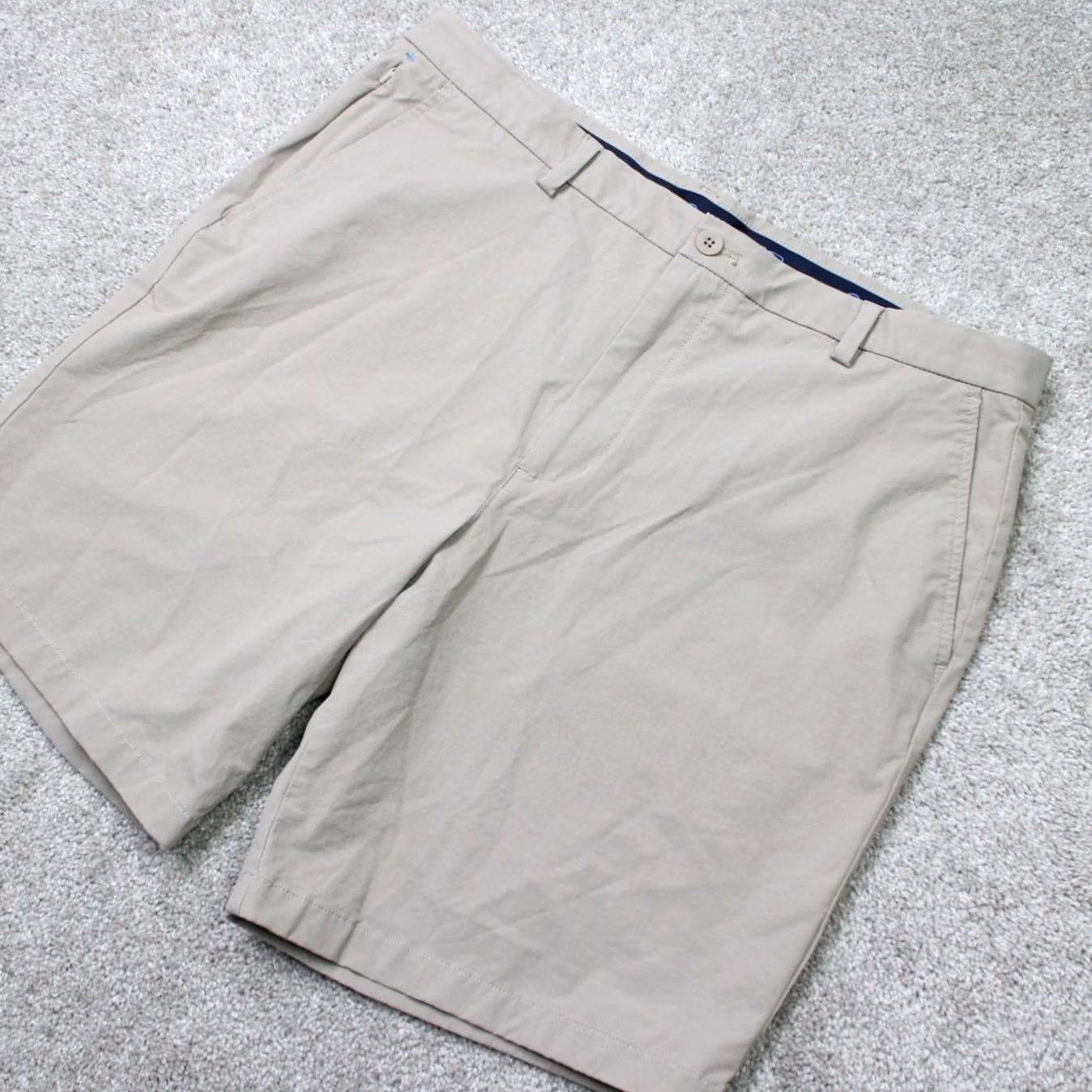 Vineyard Vines VINEYARD VINES OTG Shorts Mens 38 Beige 9" On the Go Performance Stretch Chino Casual Regular Inseam 9" Size US 38 / EU 54 - 2 Thumbnail