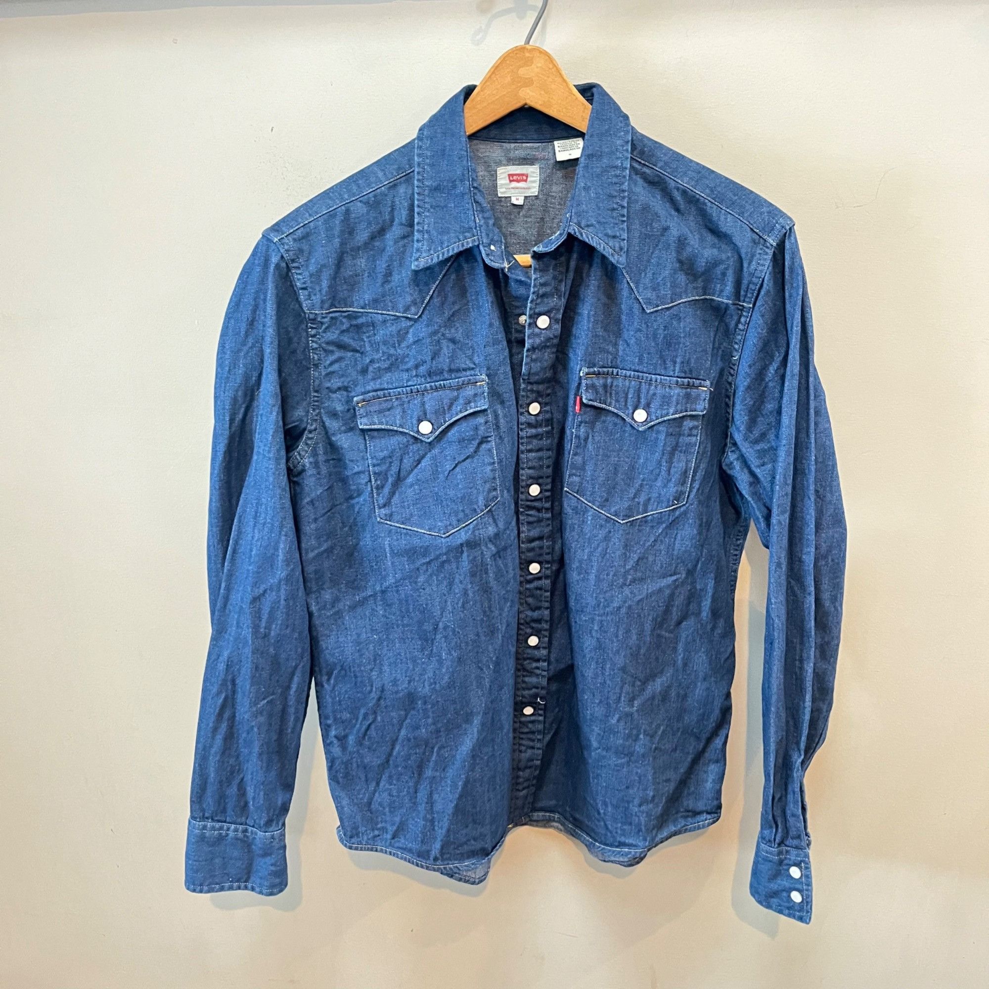 Levi's Levi's Wester Medium Denim Pearl Snap Button Front shirt- Si Size US M / EU 48-50 / 2 - 1 Thumbnail