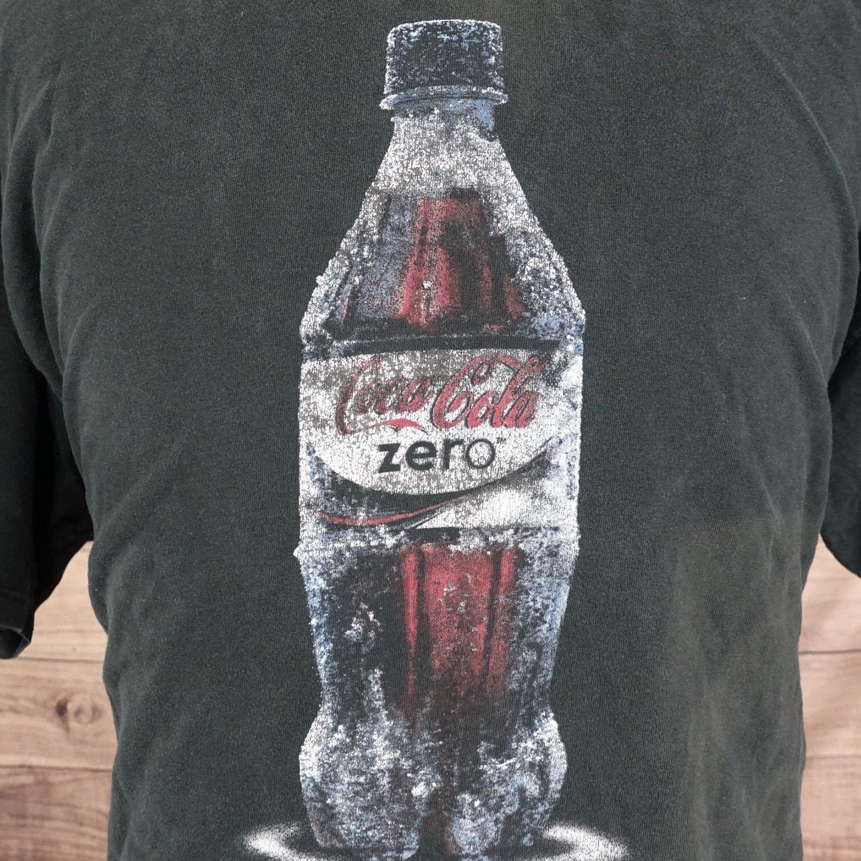 Jerzees VINTAGE Coca-Cola Zero Graphic T-Shirt Mens XL Black Double Sided "EVERYBODY CHILL" Print Size US XL / EU 56 / 4 - 2 Thumbnail
