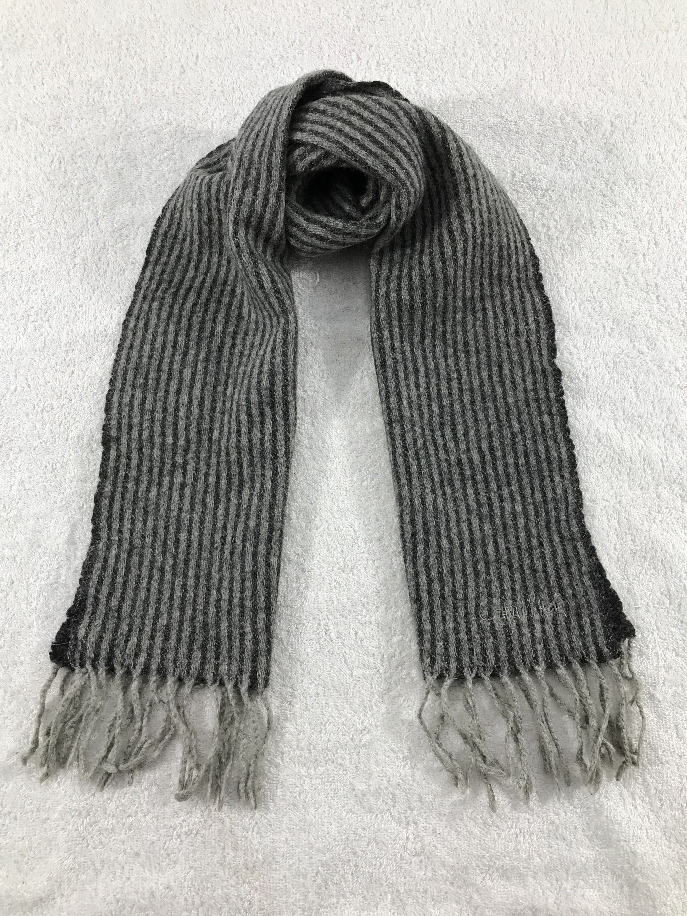 Calvin Klein × Vintage Calvin Klein Scarf / Muffler / Neckwear - WW1230 Size ONE SIZE - 1 Thumbnail