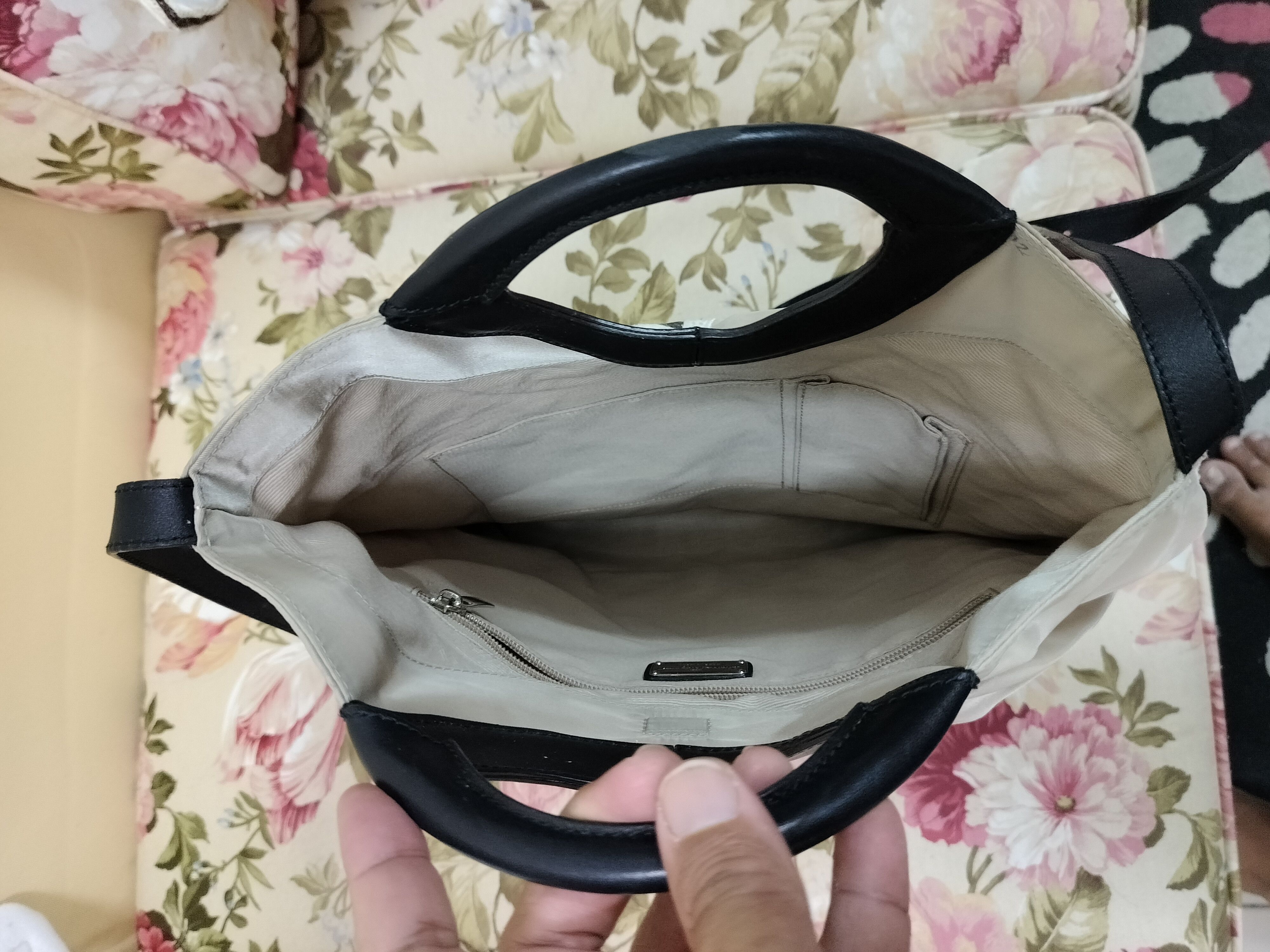 Salvatore Ferragamo Salvatore Ferragamo Handbag with Ballet Flats Design Size ONE SIZE - 9 Thumbnail