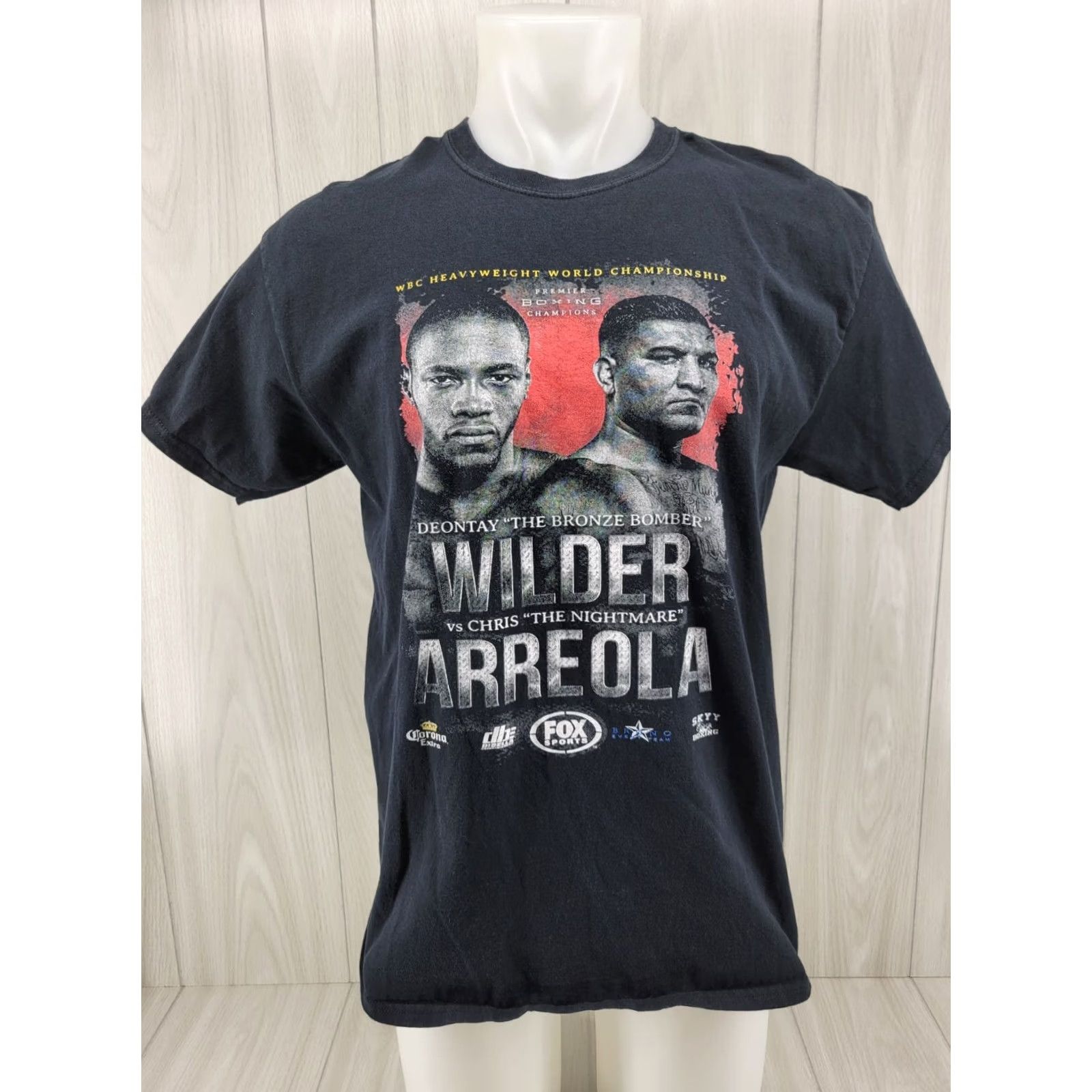 Gildan Deontay Wilder vs Chris Arreola Boxing Championship Shirt L Black Mens Short Sleeve T-Shirt Gildan Size US L / EU 52-54 / 3 - 2 Thumbnail