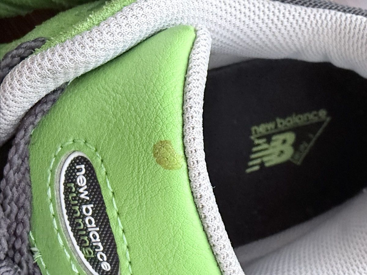 New Balance New Balance 2002r Green Apple Size US 10.5 / EU 43-44 - 7 Thumbnail