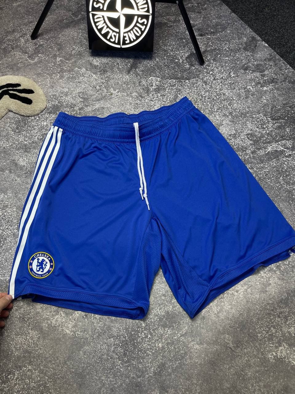 Adidas × Chelsea Soccer CHELSEA SHORTS VINTAGE ADIDAS Size US 38 / EU 54 - 2 Thumbnail