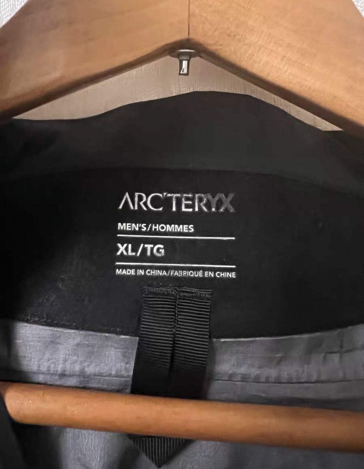 Arc'teryx Arc'teryx BETA AR Gore-Tex Hard Shell Jacket, Black Size US XL / EU 56 / 4 - 5 Thumbnail