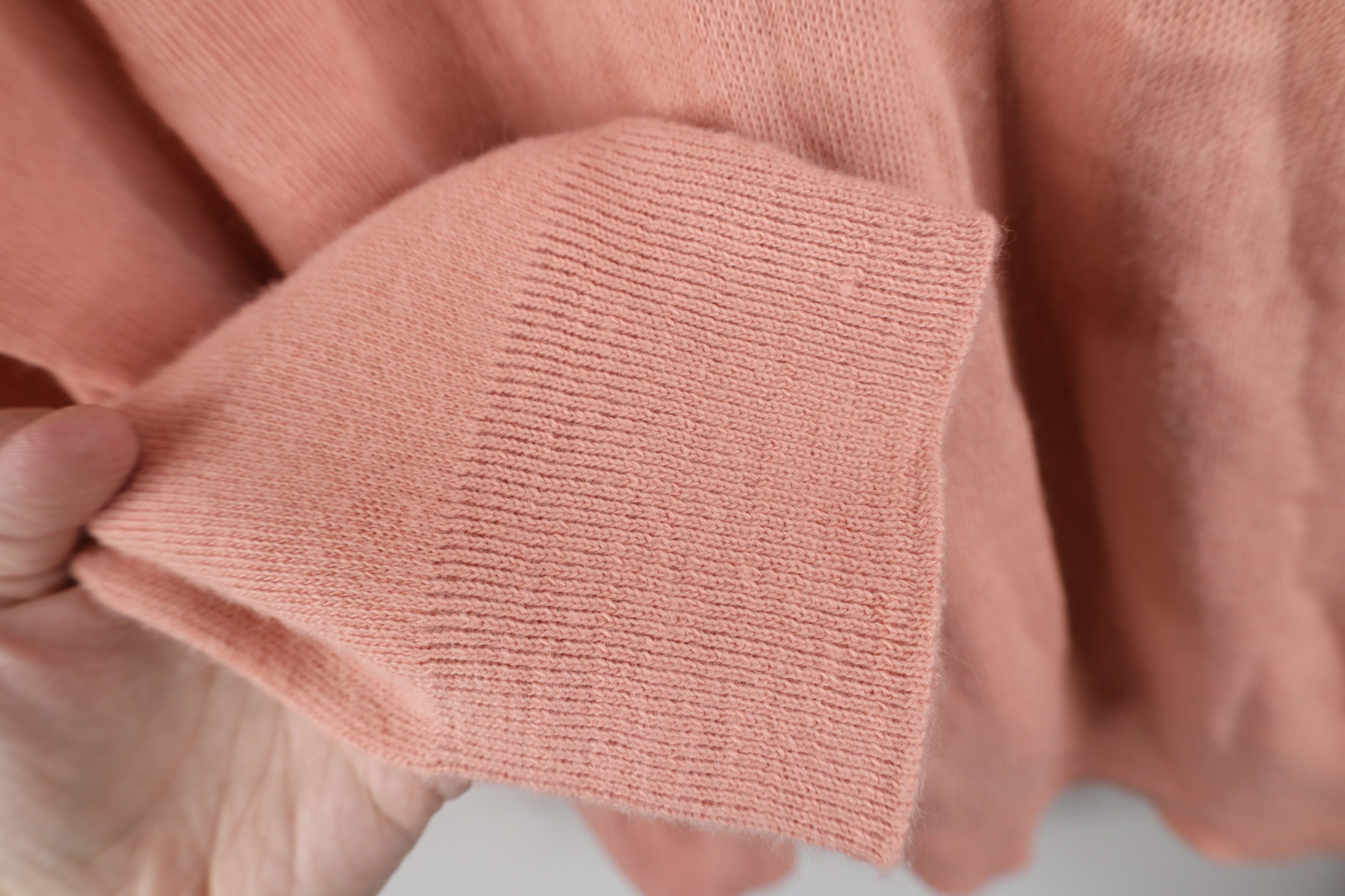 Vintage Vintage 70s Streetwear Soft Knit V-Neck Sweater Pink USA Size US L / EU 52-54 / 3 - 5 Thumbnail