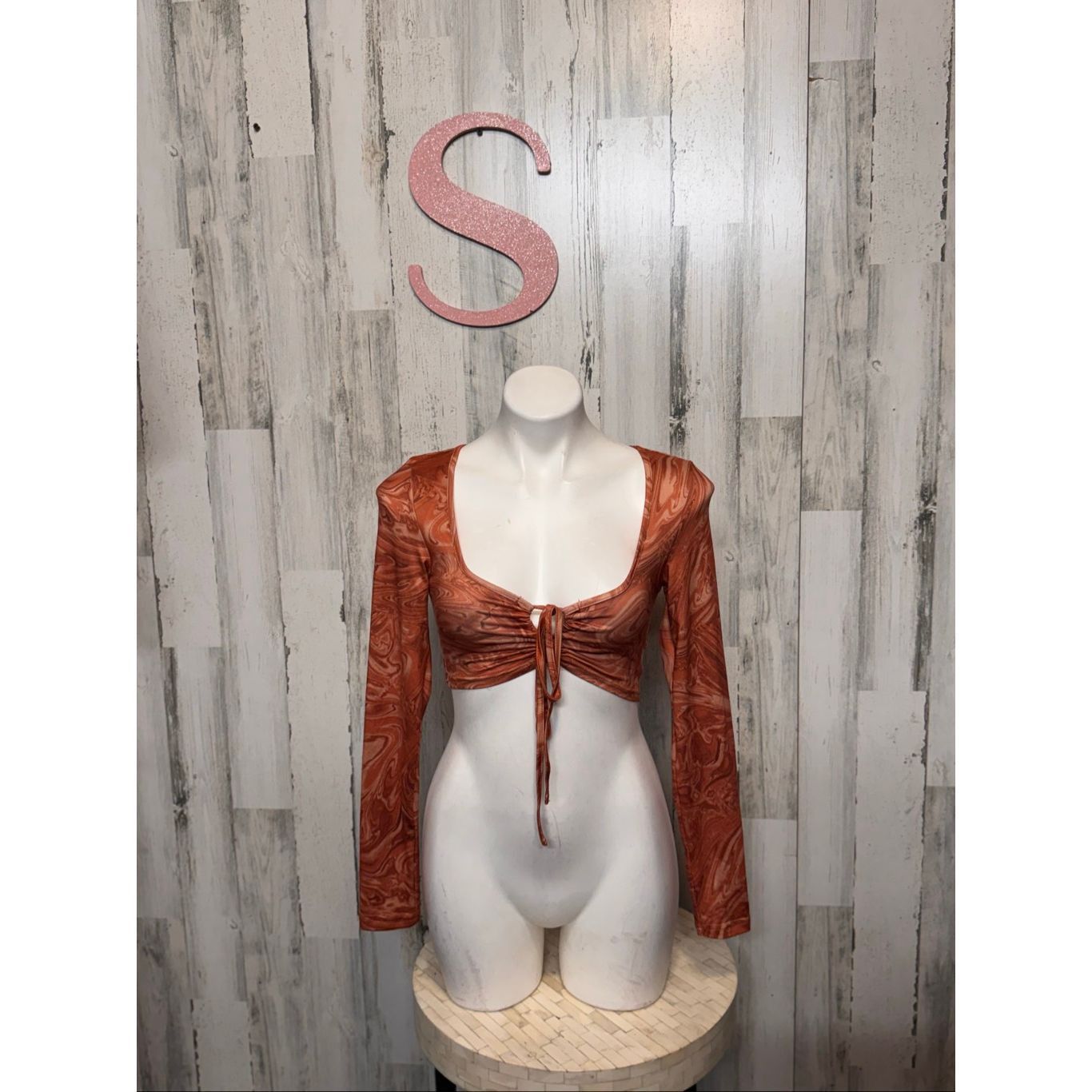 Other Rust Marble Print Long Sleeve Tie Front Crop Top | Ruched Front Stretchy Shirt – Size Small Size S / US 4 / IT 40 - 2 Thumbnail