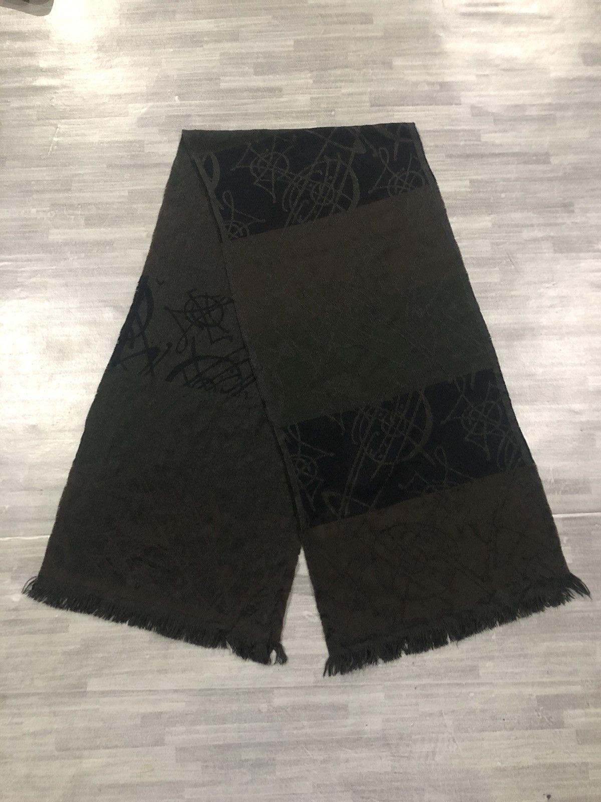 Vivienne Westwood Vivienne Westwood Full Print Wool Scarf Muffler Size ONE SIZE - 5 Thumbnail