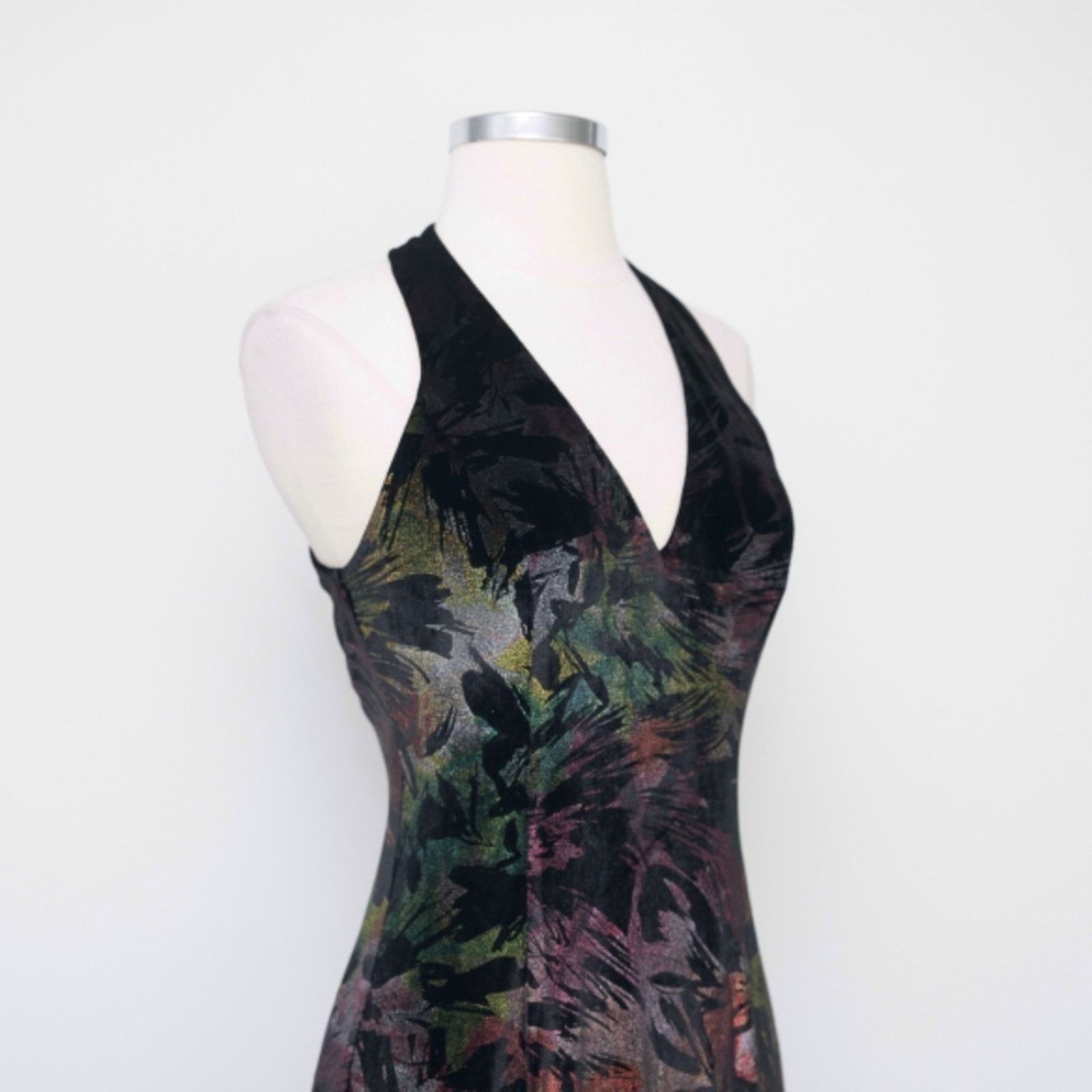Dress the Population Dress The Population. Abstract Leaf Print Velvet gown. Size XS / US 0-2 / IT 36-38 - 12 Thumbnail