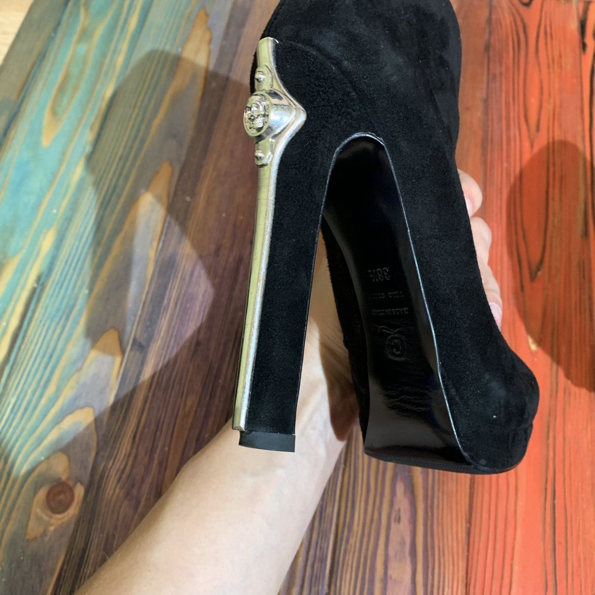Alexander McQueen Alexander MaQueen Suede Women’s Heels Size 38.5 Size US 8.5 / IT 38.5 - 14 Thumbnail