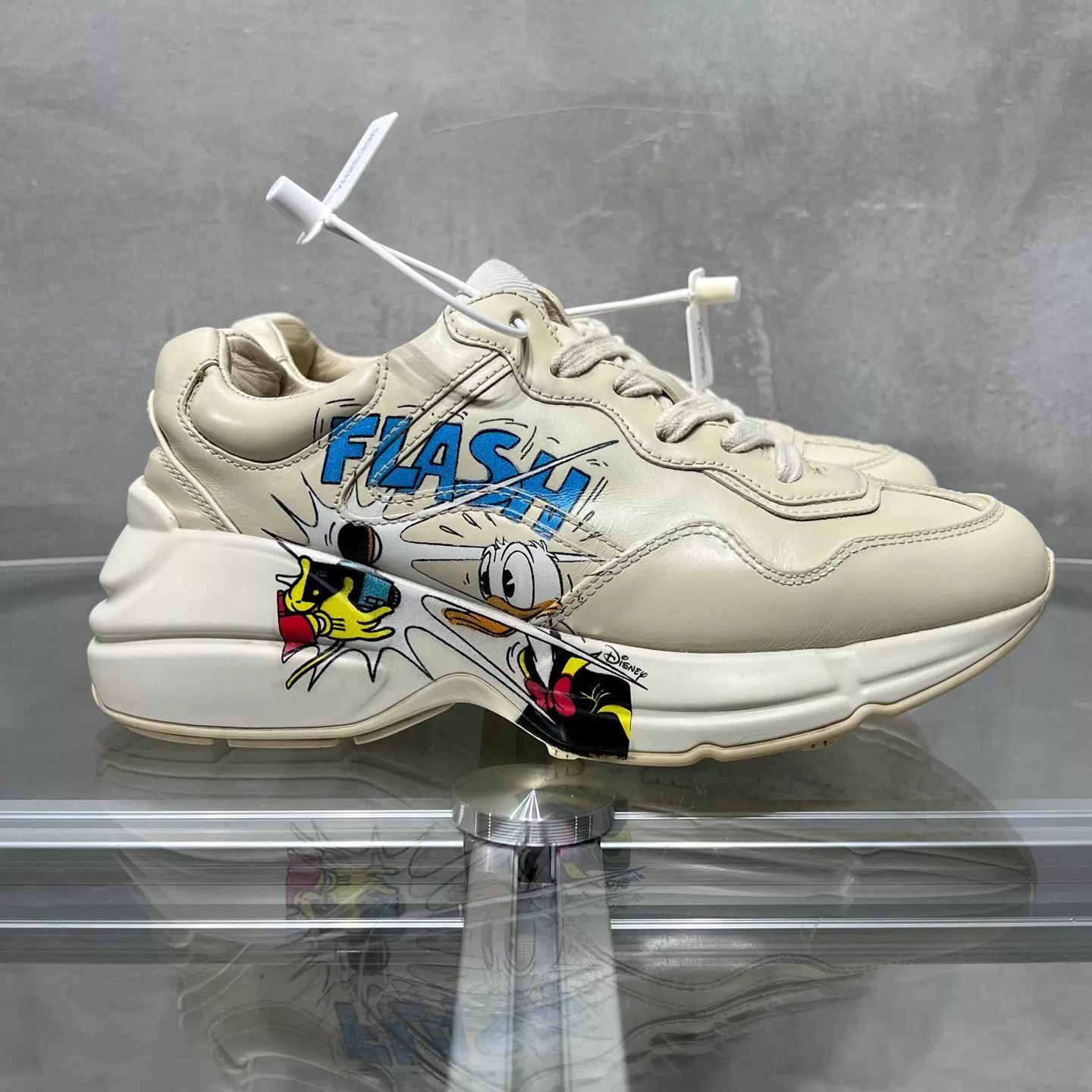 Gucci Gucci Donald Duck Dad Sneaker Women's 35.5 Size US 5 / IT 35 - 4 Thumbnail