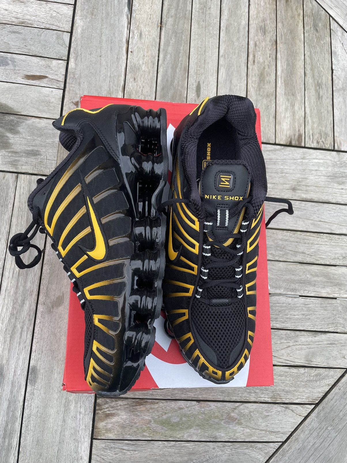 Nike Nike Shox Tl University Black Gold Size US 9.5 / EU 42-43 - 10 Thumbnail