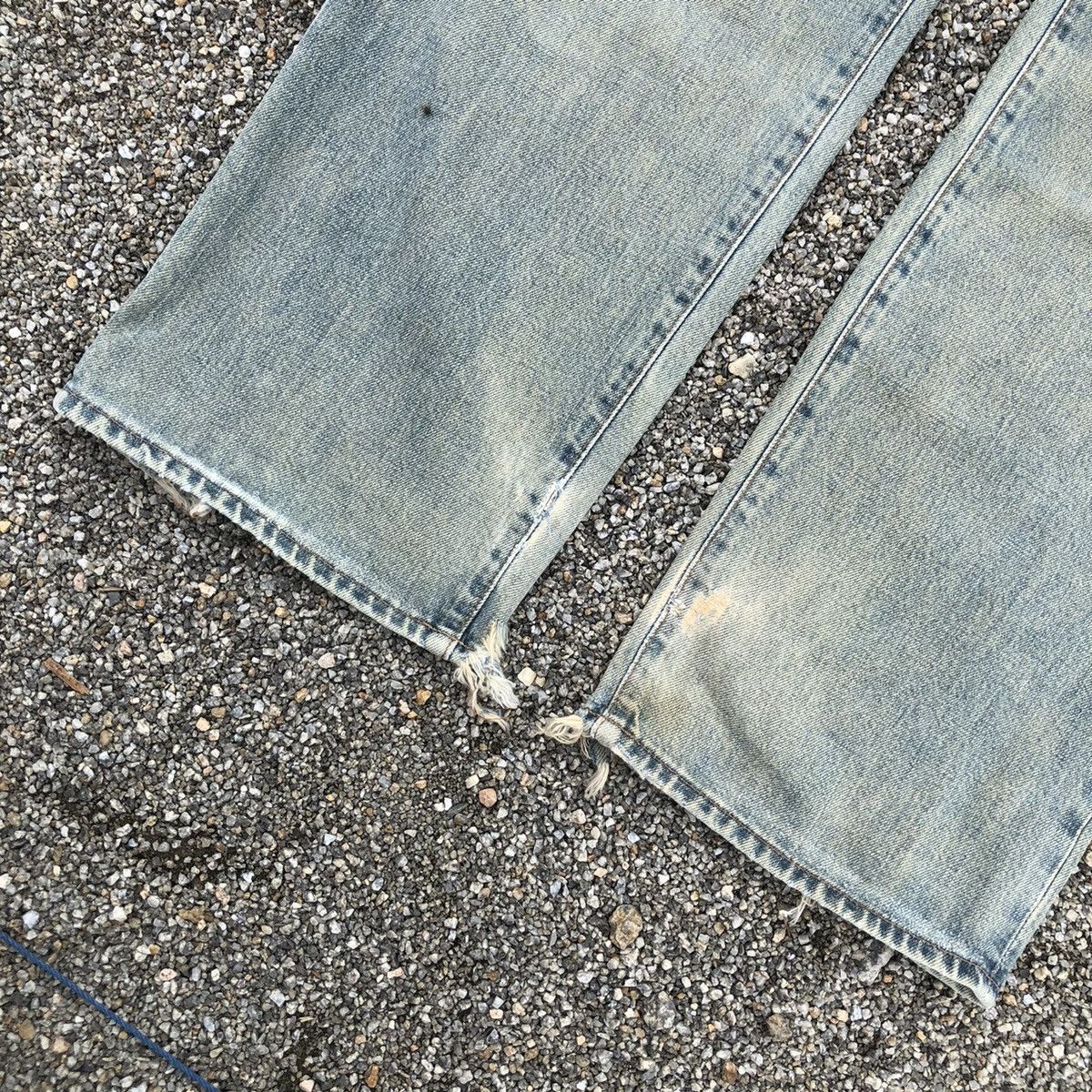 Vintage Vintage Wrangler Blue Bell distressed Selvedge denim Size US 33 - 13 Thumbnail