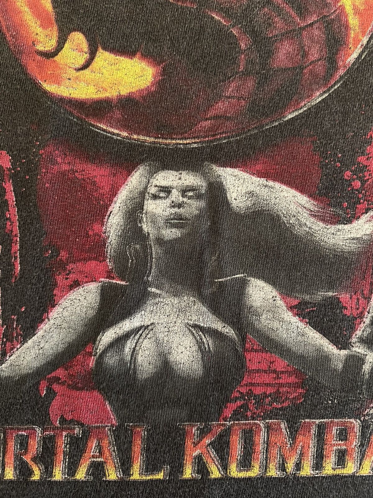 Other Vintage Mortal Kombat Girls Graphic Game T Shirt XL Size US XL / EU 56 / 4 - 14 Thumbnail